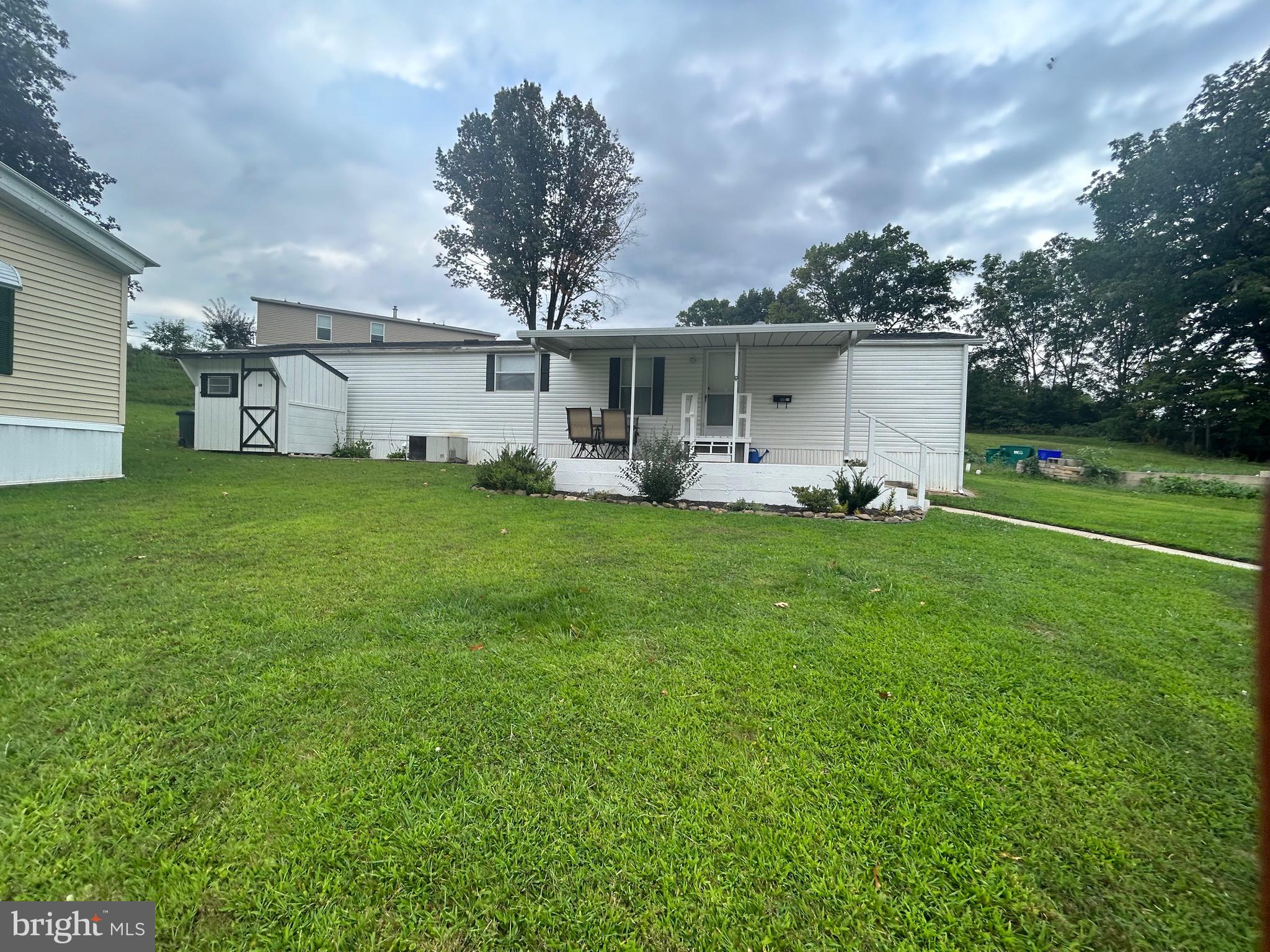 PALMDALE MOBILE HOME PARK - Residential