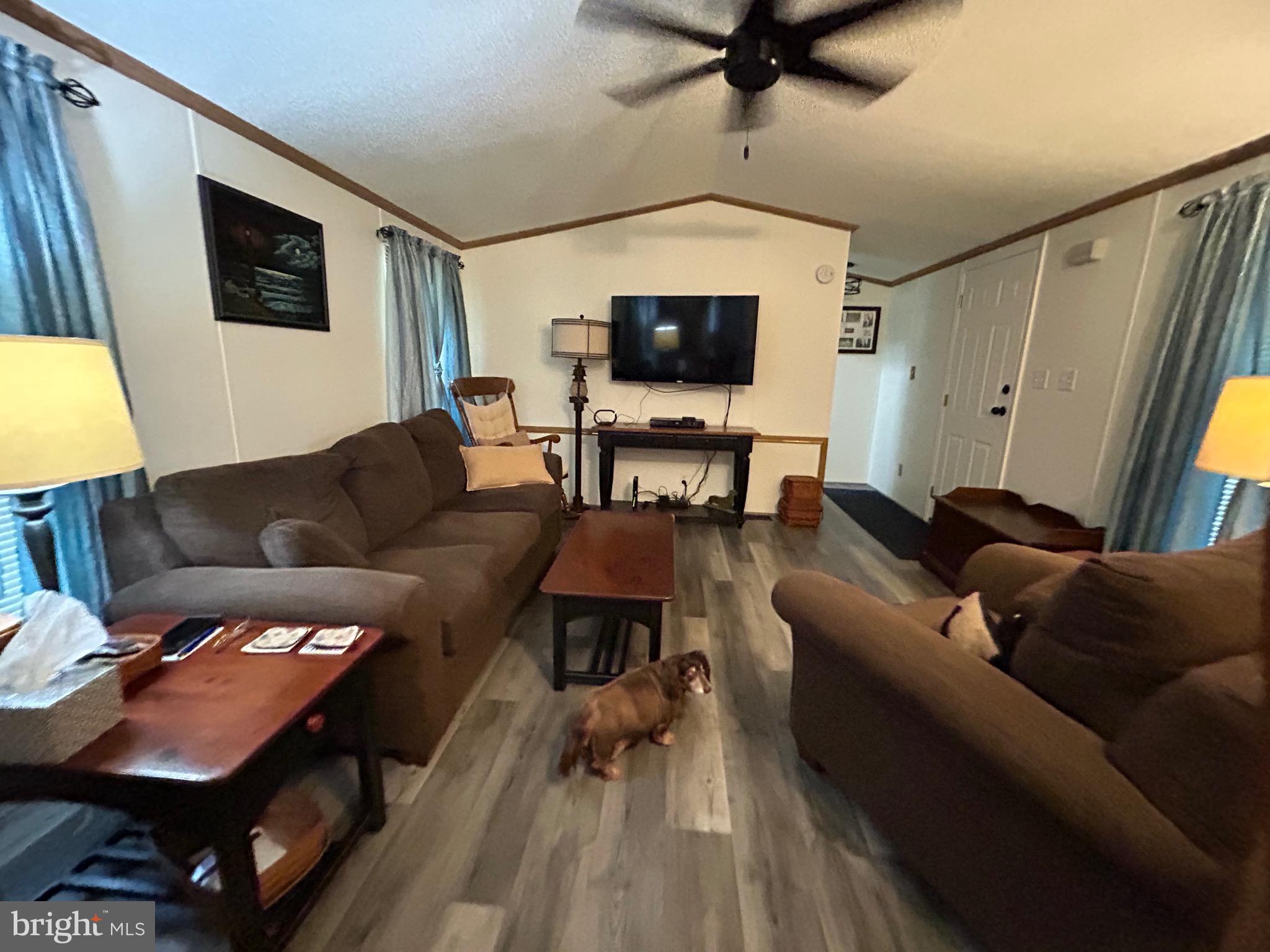 PALMDALE MOBILE HOME PARK - Residential