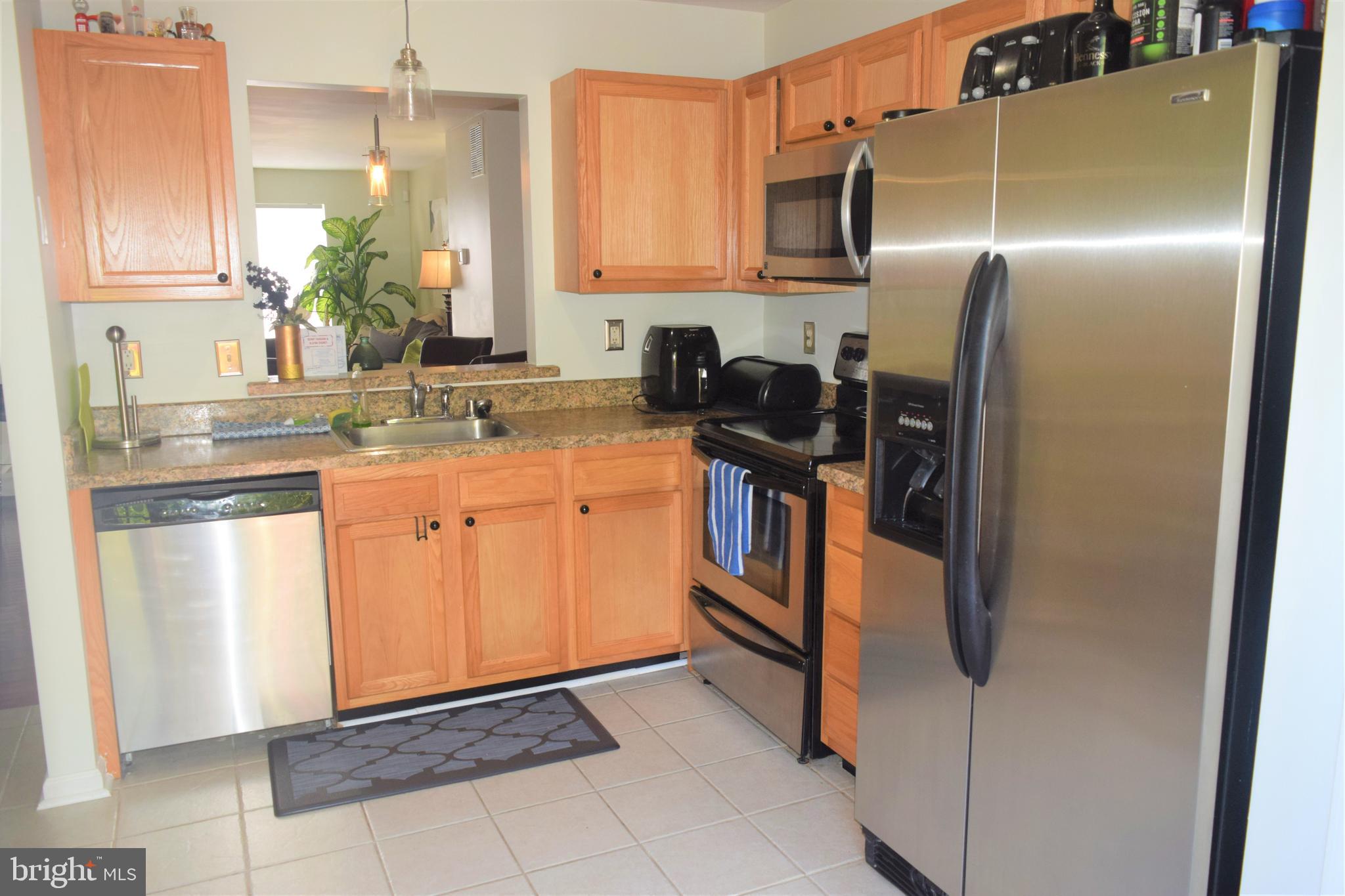 HARFORD TOWN - Residential Lease