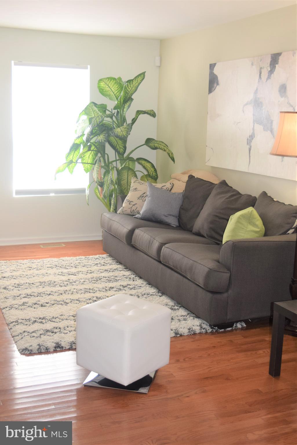 HARFORD TOWN - Residential Lease