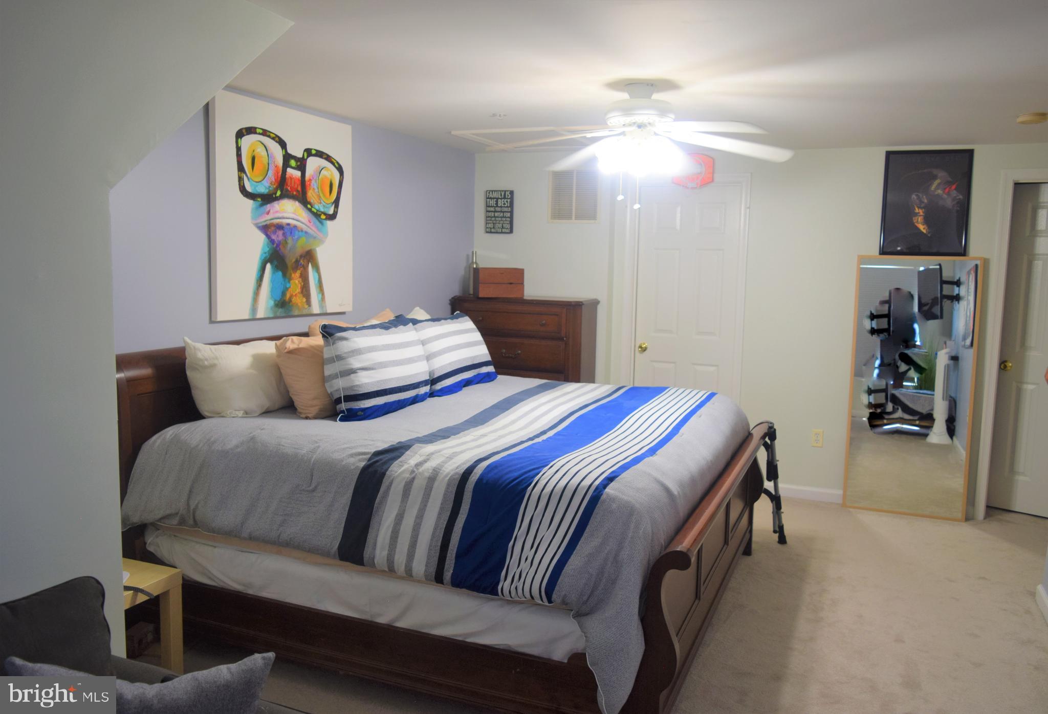 HARFORD TOWN - Residential Lease