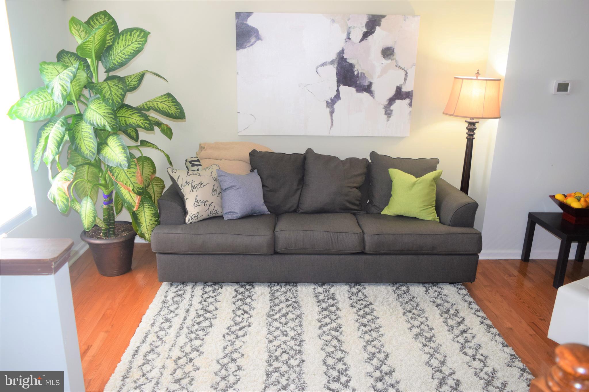 HARFORD TOWN - Residential Lease