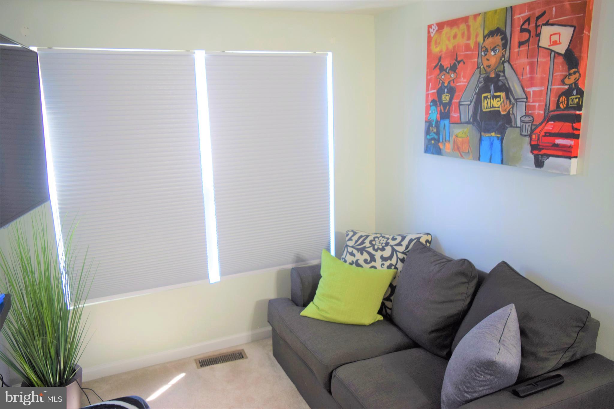 HARFORD TOWN - Residential Lease