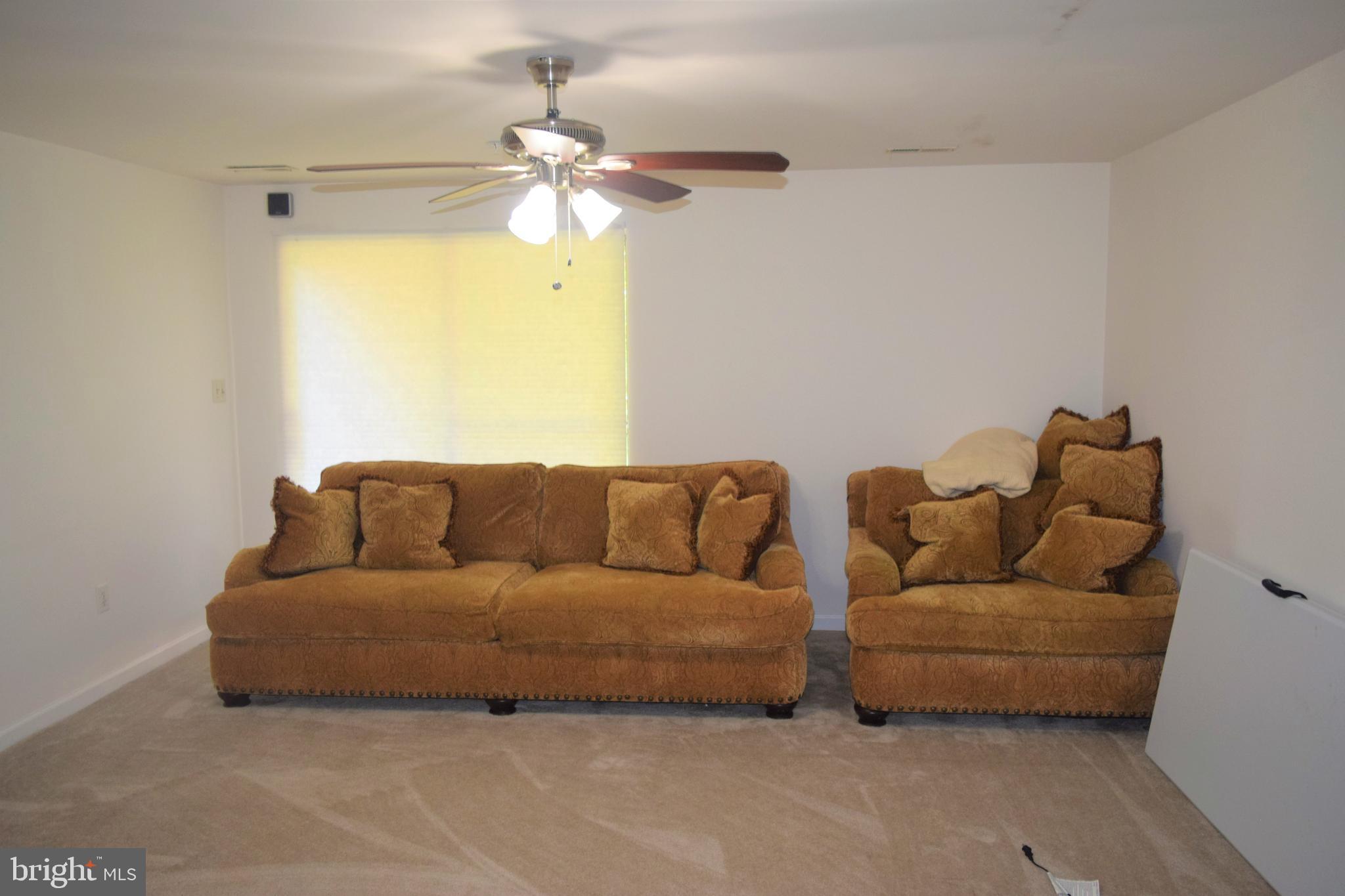 HARFORD TOWN - Residential Lease