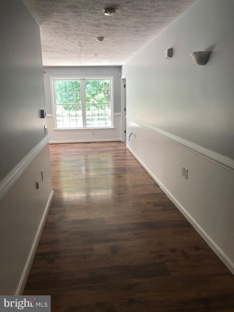 WOODLAND ACRES - Residential Lease