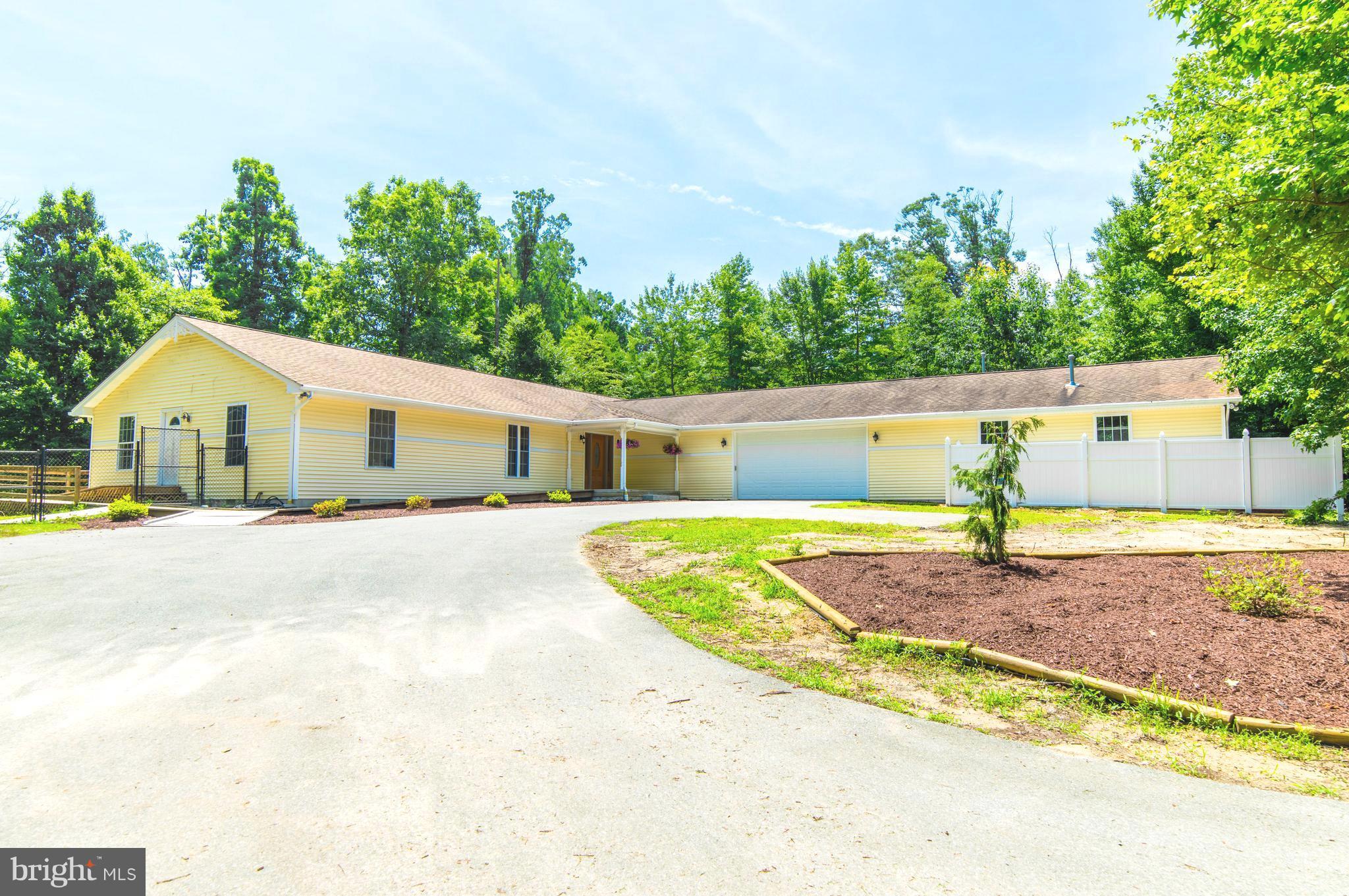 WOODLAND ACRES - Residential Lease