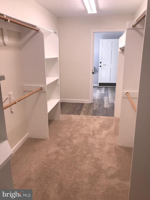 WOODLAND ACRES - Residential Lease