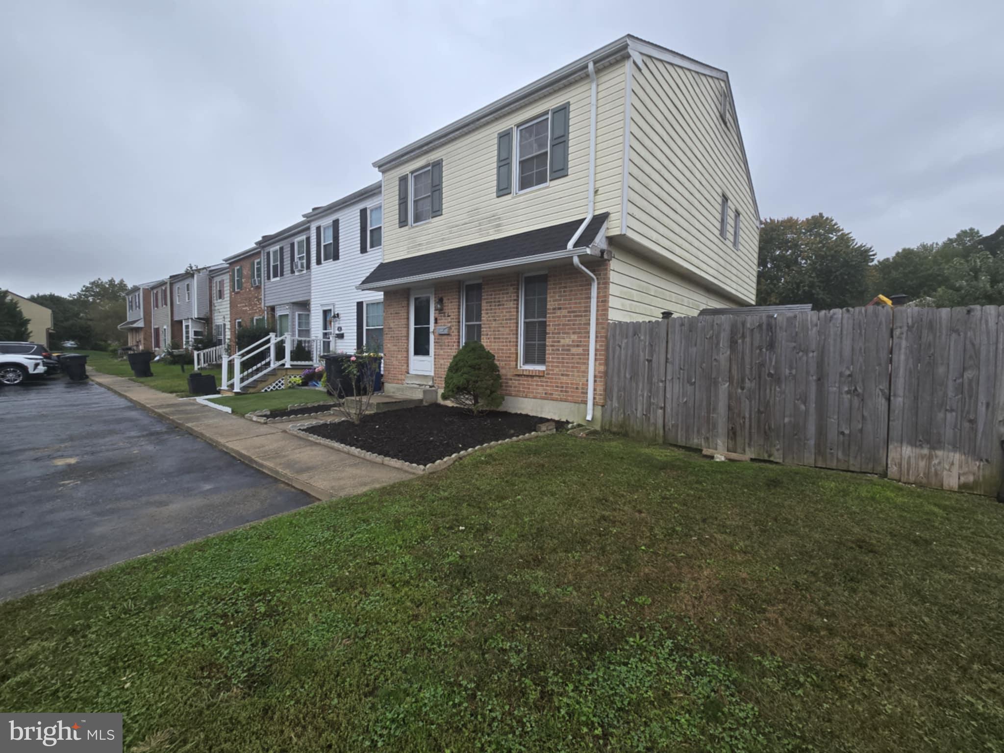 22 FOREST CREEK DRIVE