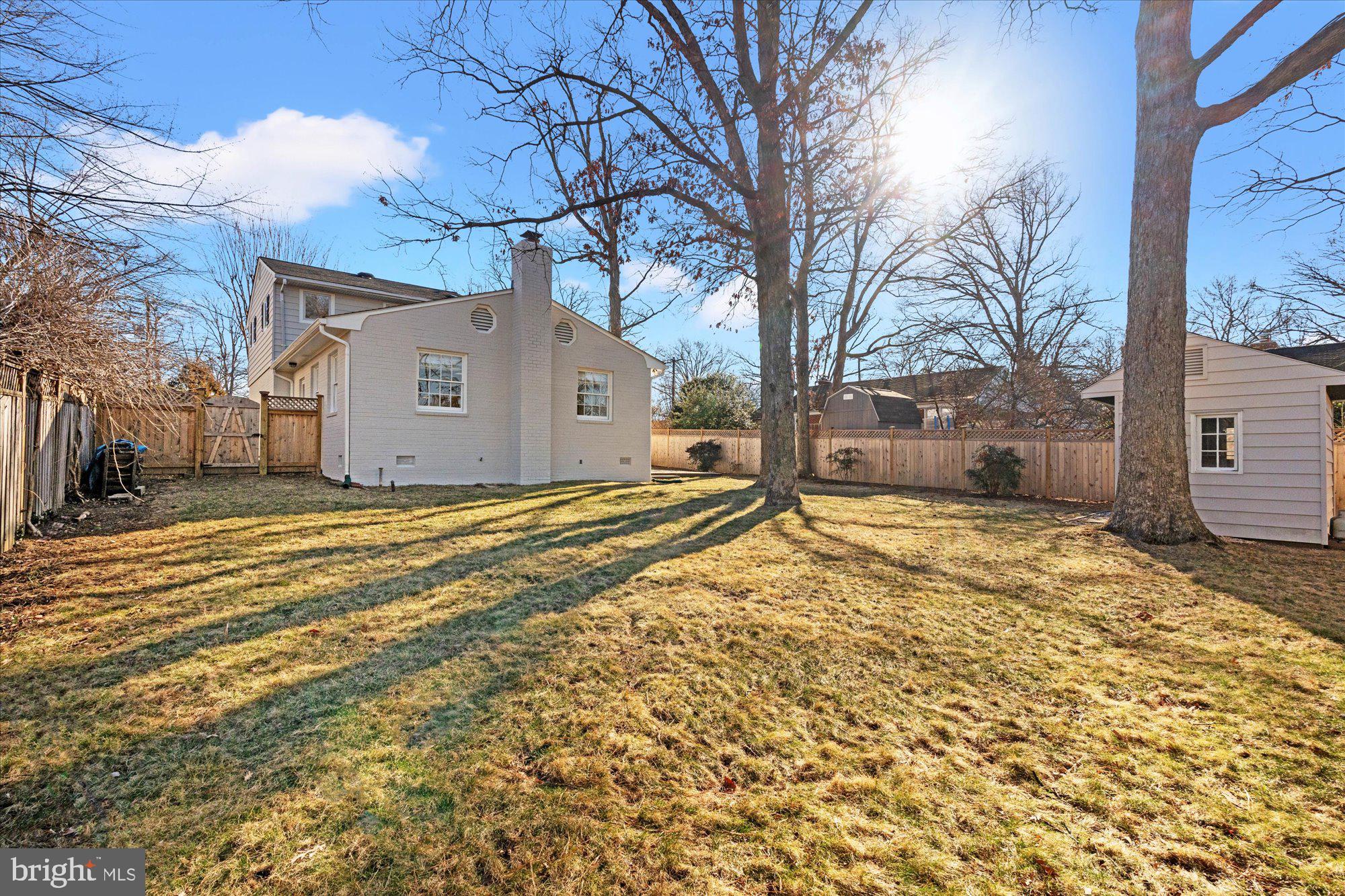 BEVERLEY ESTATES - Residential