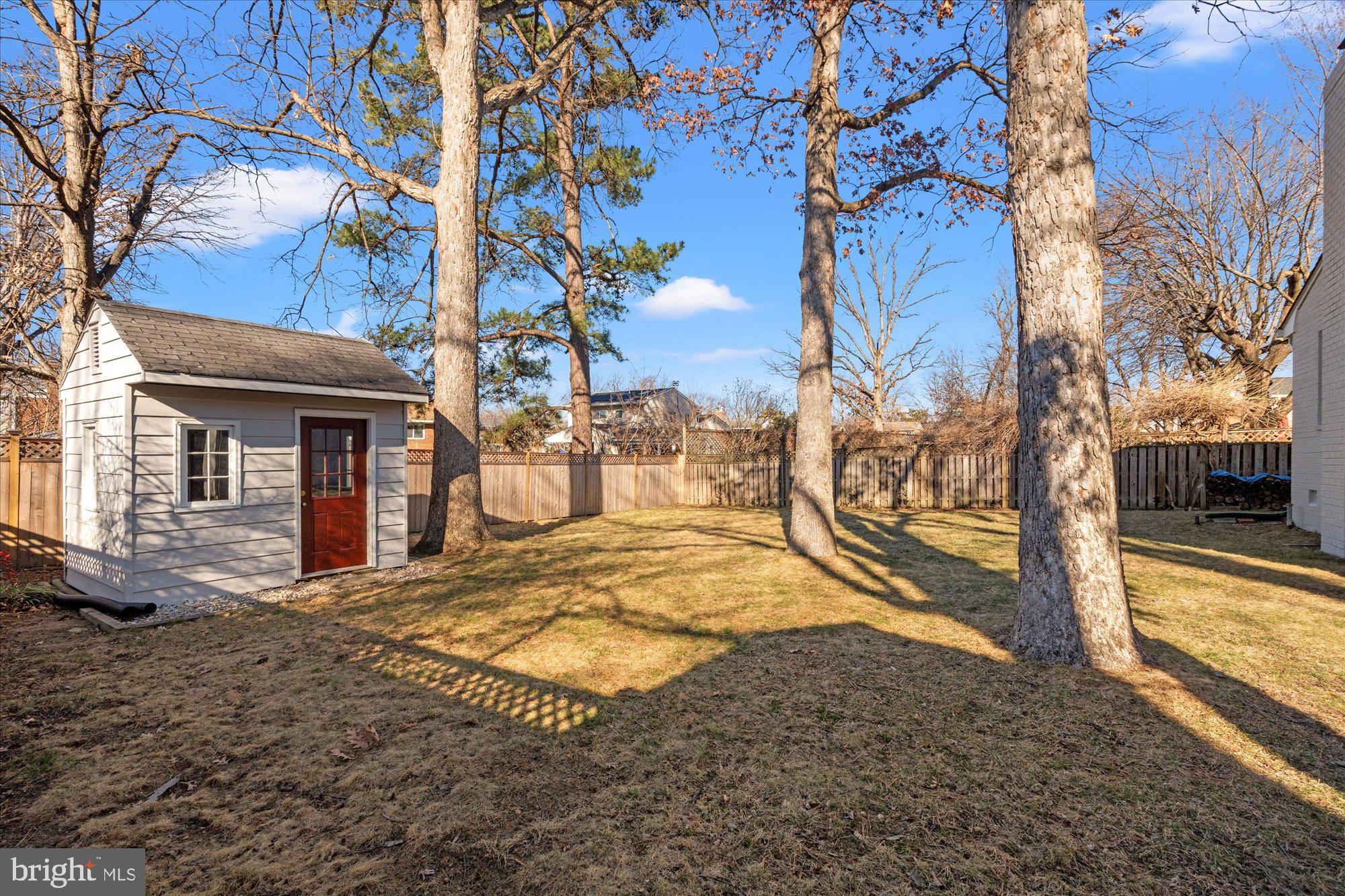 BEVERLEY ESTATES - Residential