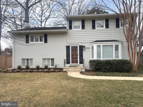 2904 FARM ROAD ALEXANDRIA VA 22302