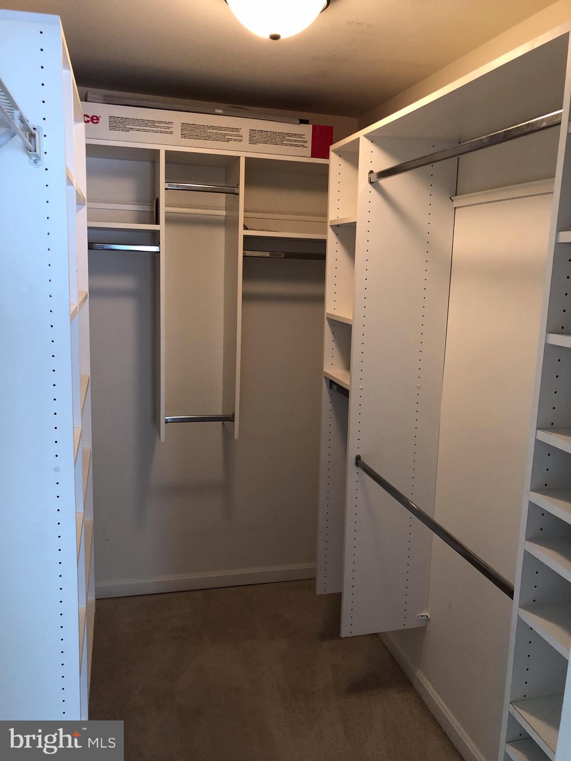 FALLS GABLE - Residential