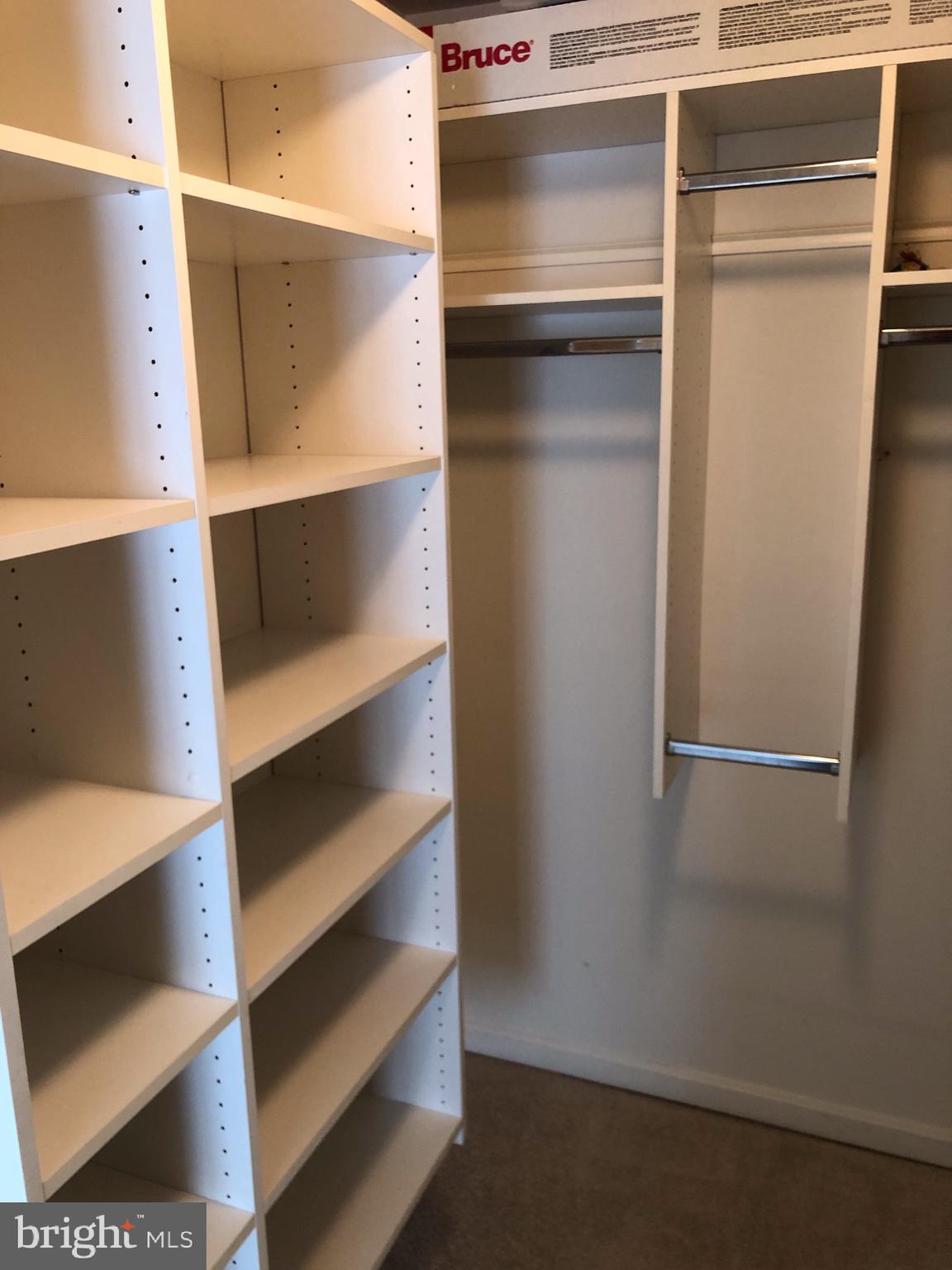 FALLS GABLE - Residential