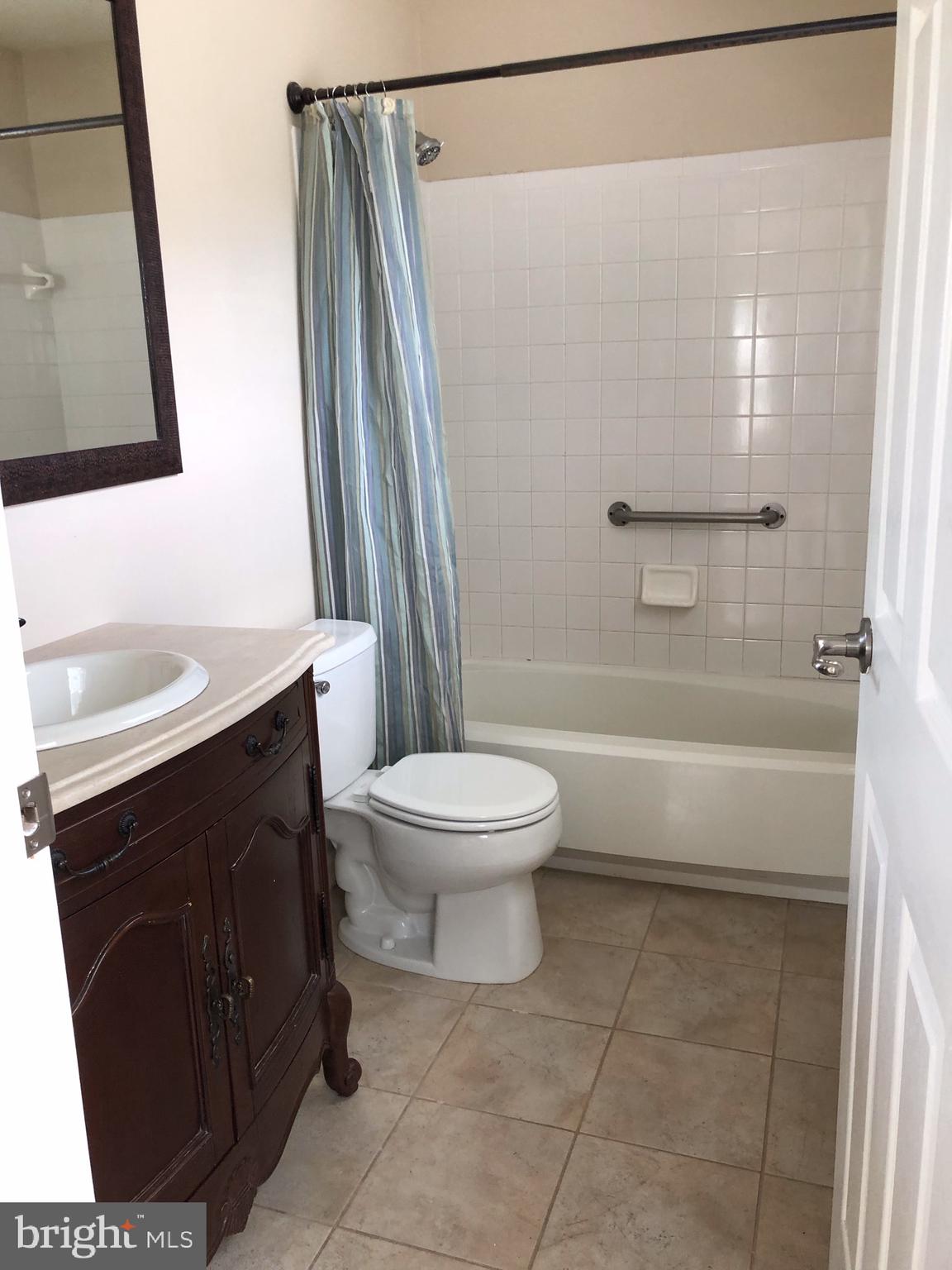 FALLS GABLE - Residential