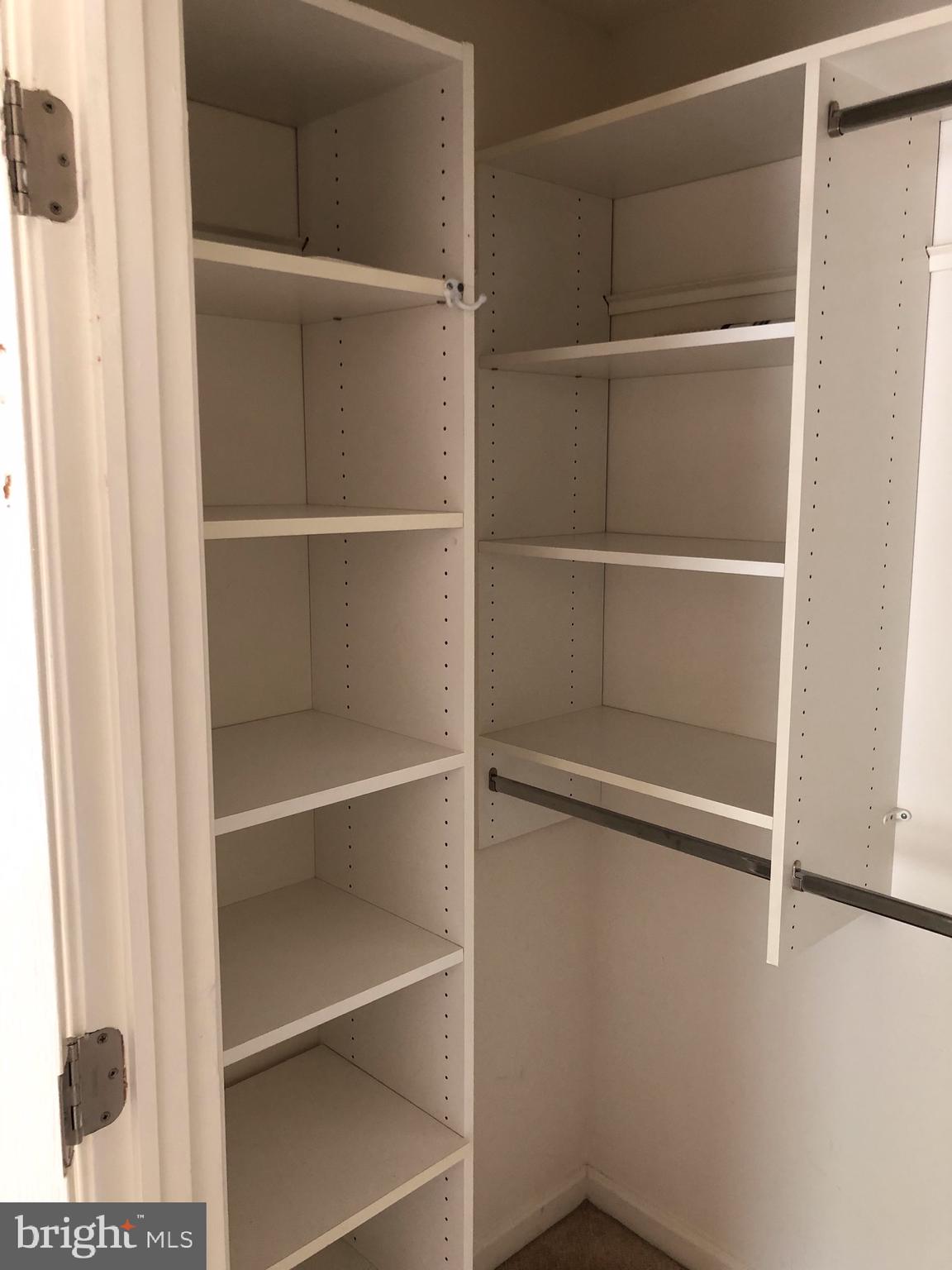 FALLS GABLE - Residential