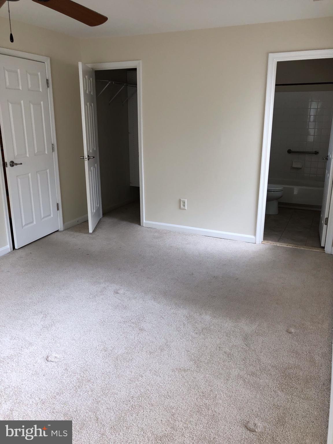 FALLS GABLE - Residential