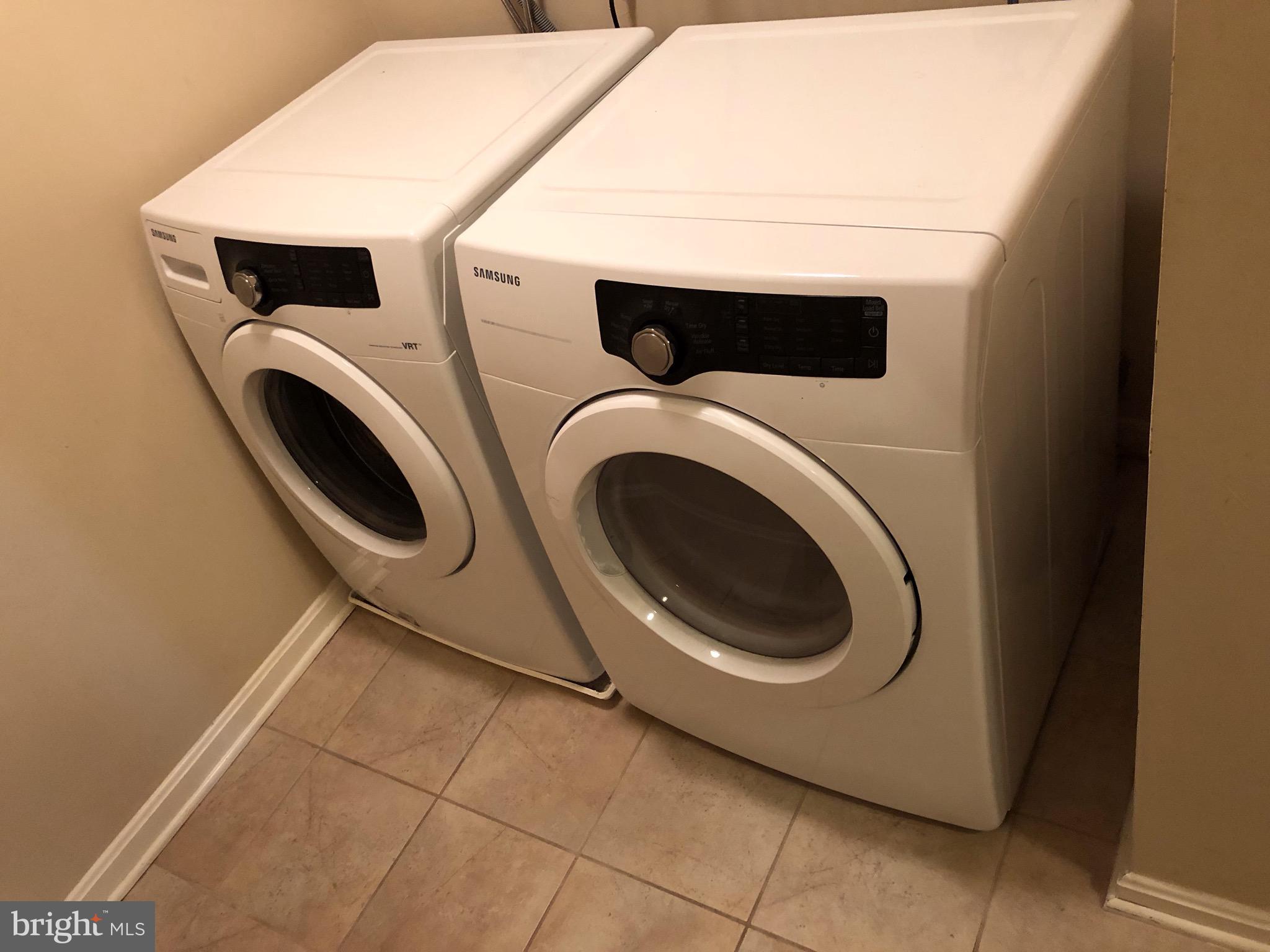 FALLS GABLE - Residential