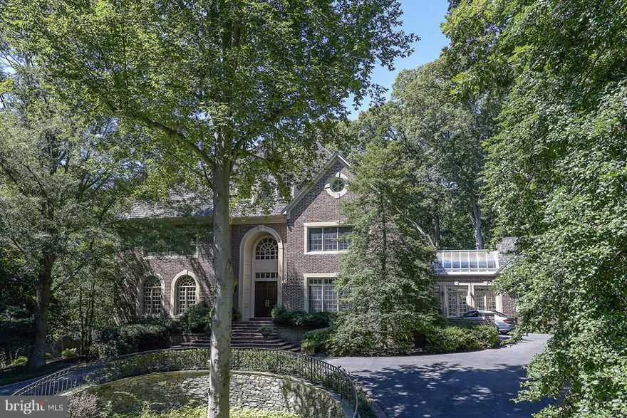 Magnificent in every way! This custom built colonial of over 14,000 sqft has all the attributes that result from fine craftsmanship combined with superior building materials, creating  classic elegance, hard to duplicate in today's market. A library, solarium, 2 level guest suite on 1st level; finished attic, w/o L Lev, elevator, pool, pool house with separate apartment. Newly staged!