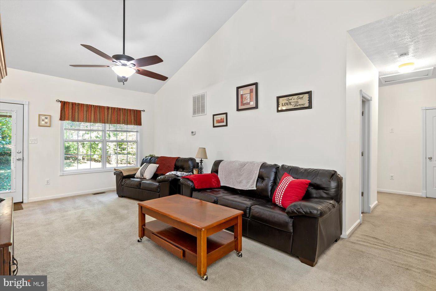 LAKE LAND OR - Residential