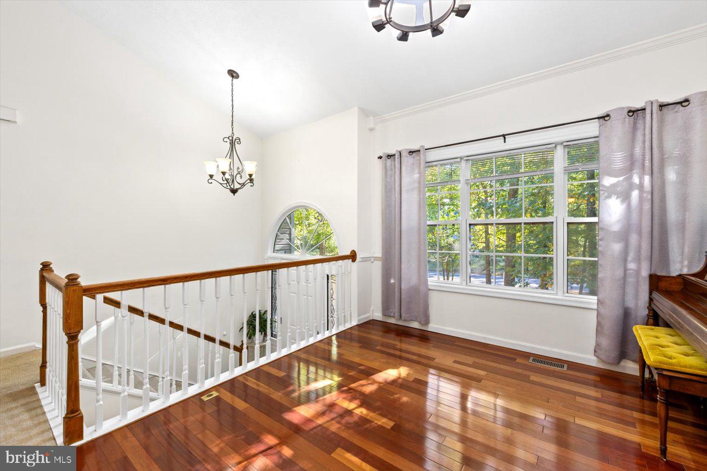 LAKE LAND OR - Residential