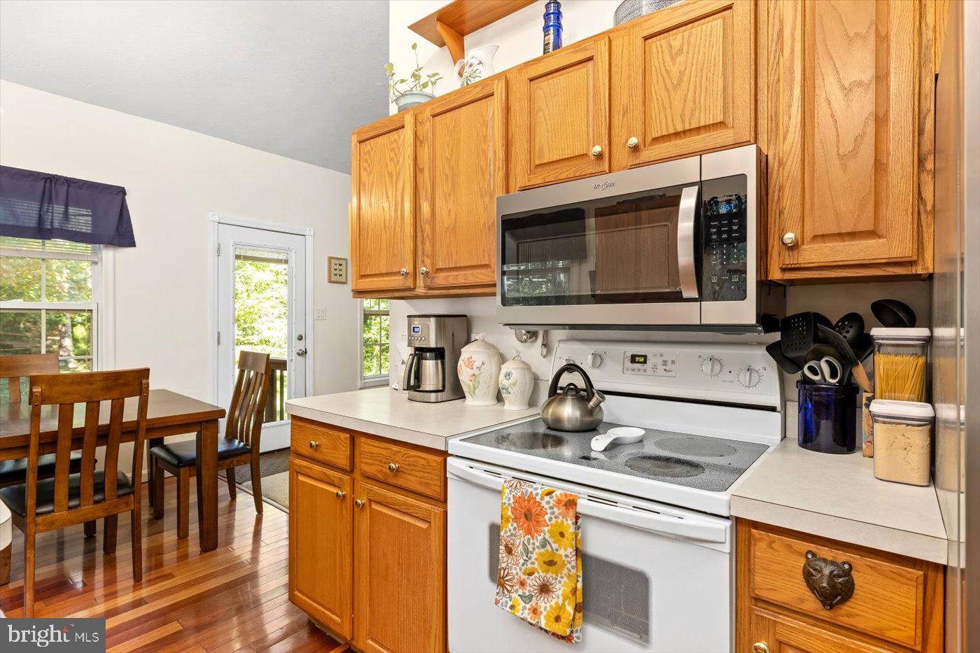 LAKE LAND OR - Residential