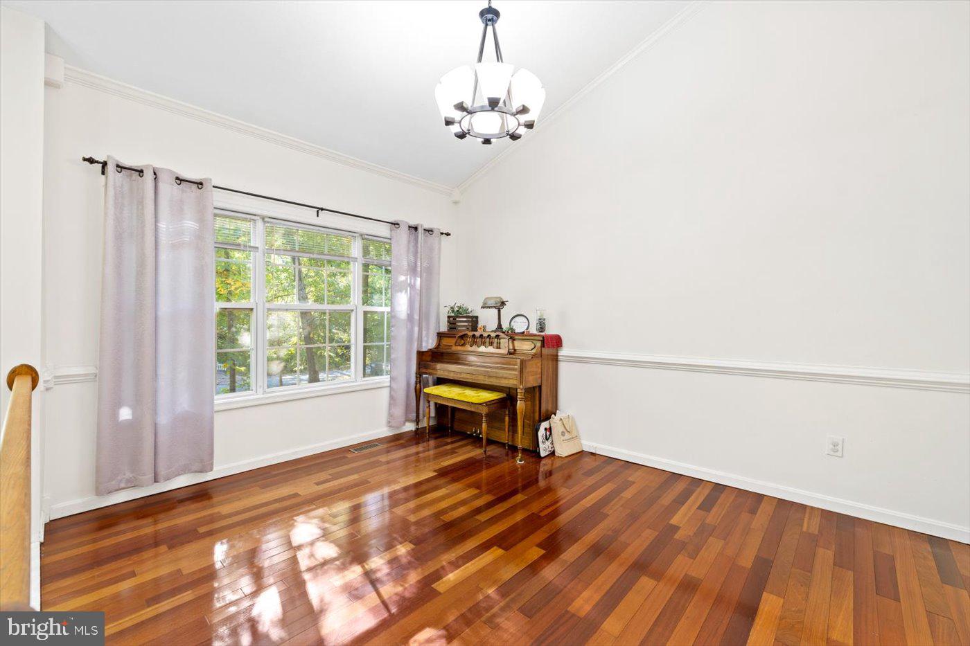 LAKE LAND OR - Residential