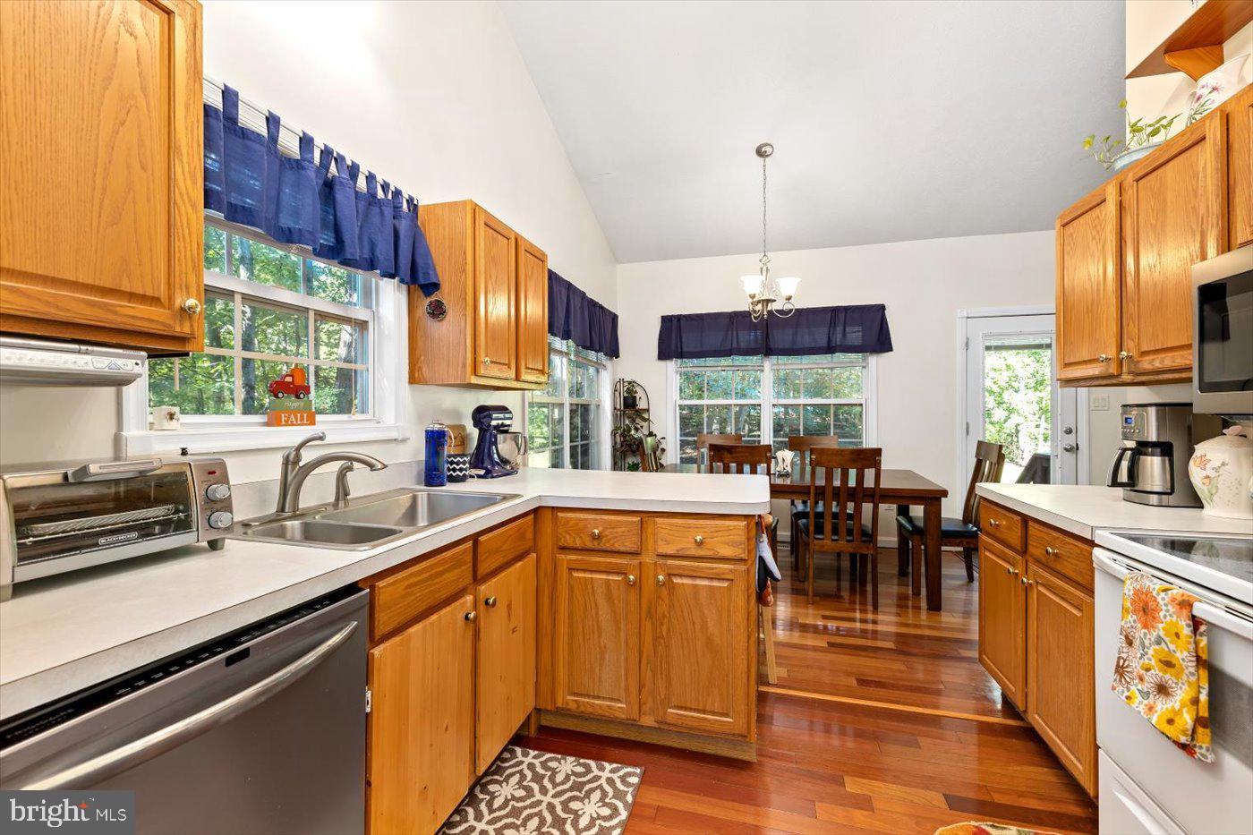 LAKE LAND OR - Residential