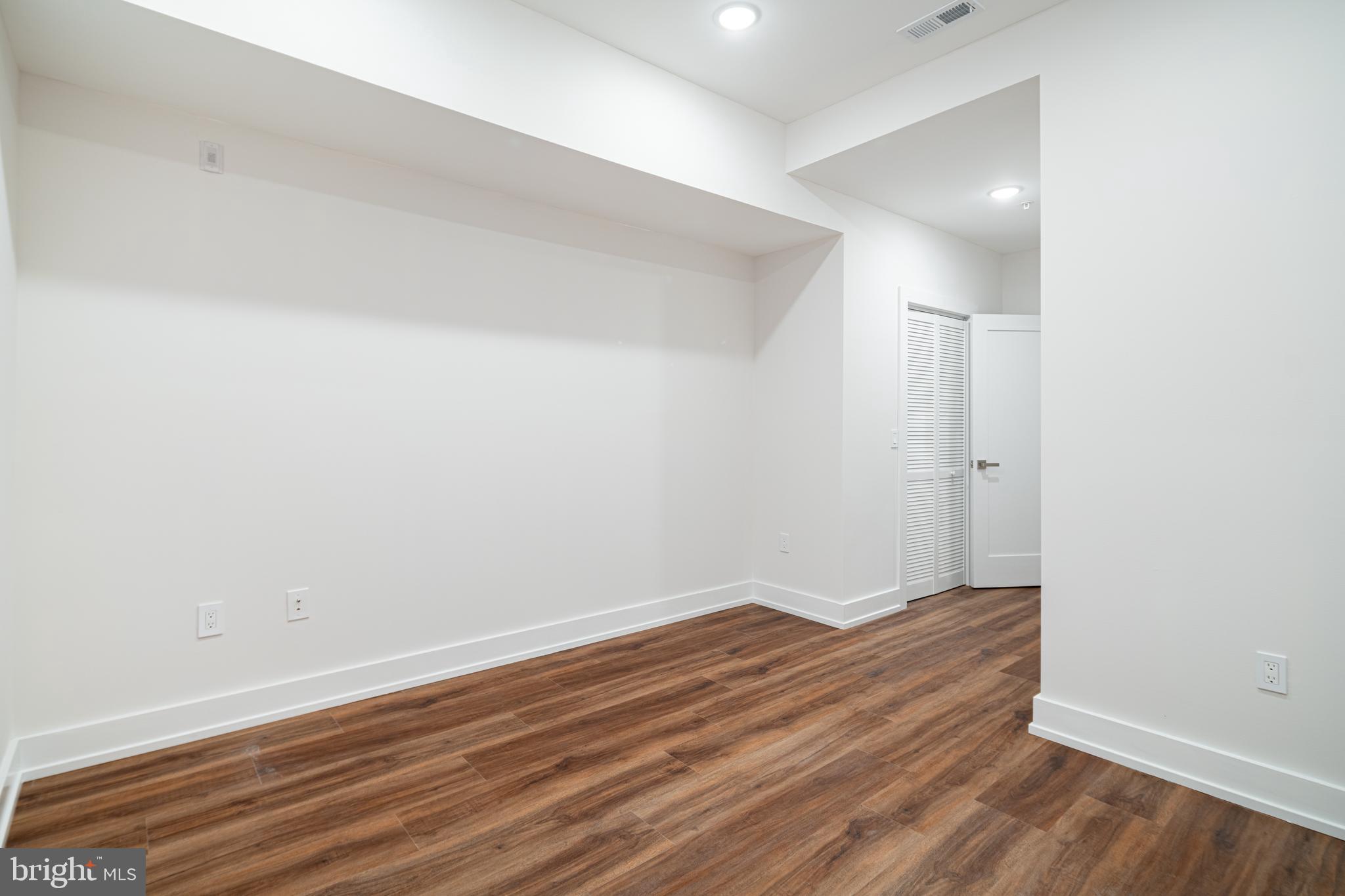 GERMANTOWN - Residential Lease