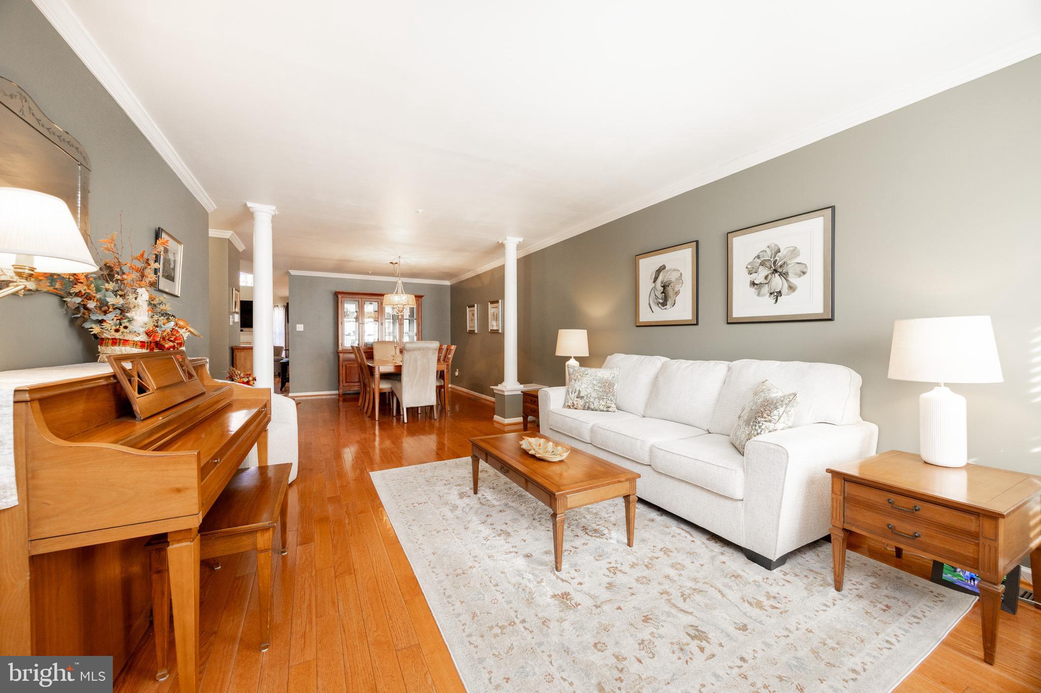 3830 HONEY LOCUST DRIVE