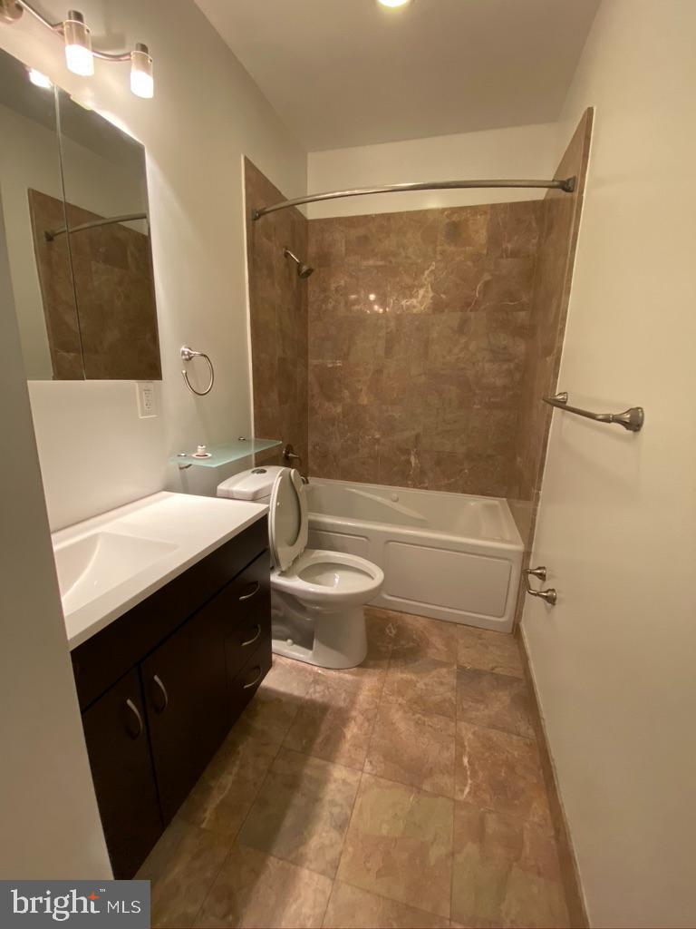 WASHINGTON SQ WEST - Residential Lease