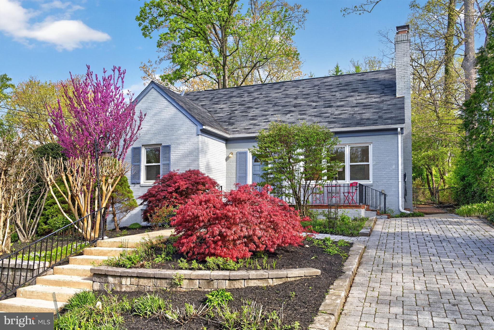 GREENWICH FOREST - Residential