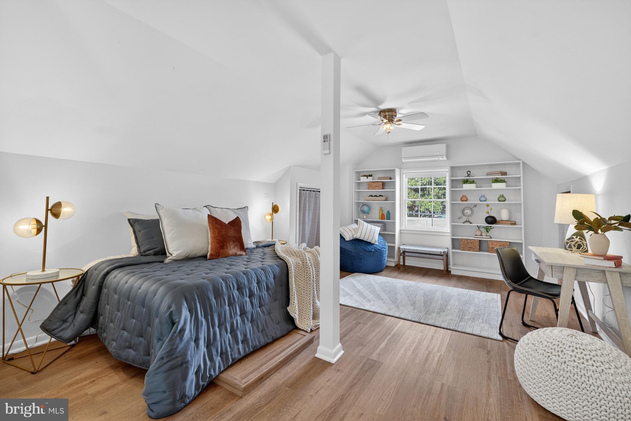 GREENWICH FOREST - Residential