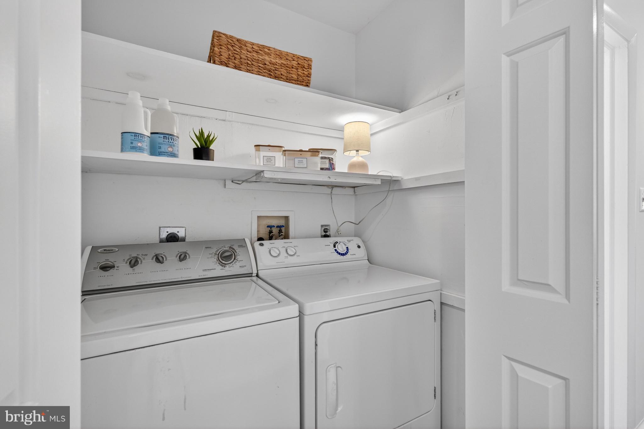 GREENWICH FOREST - Residential