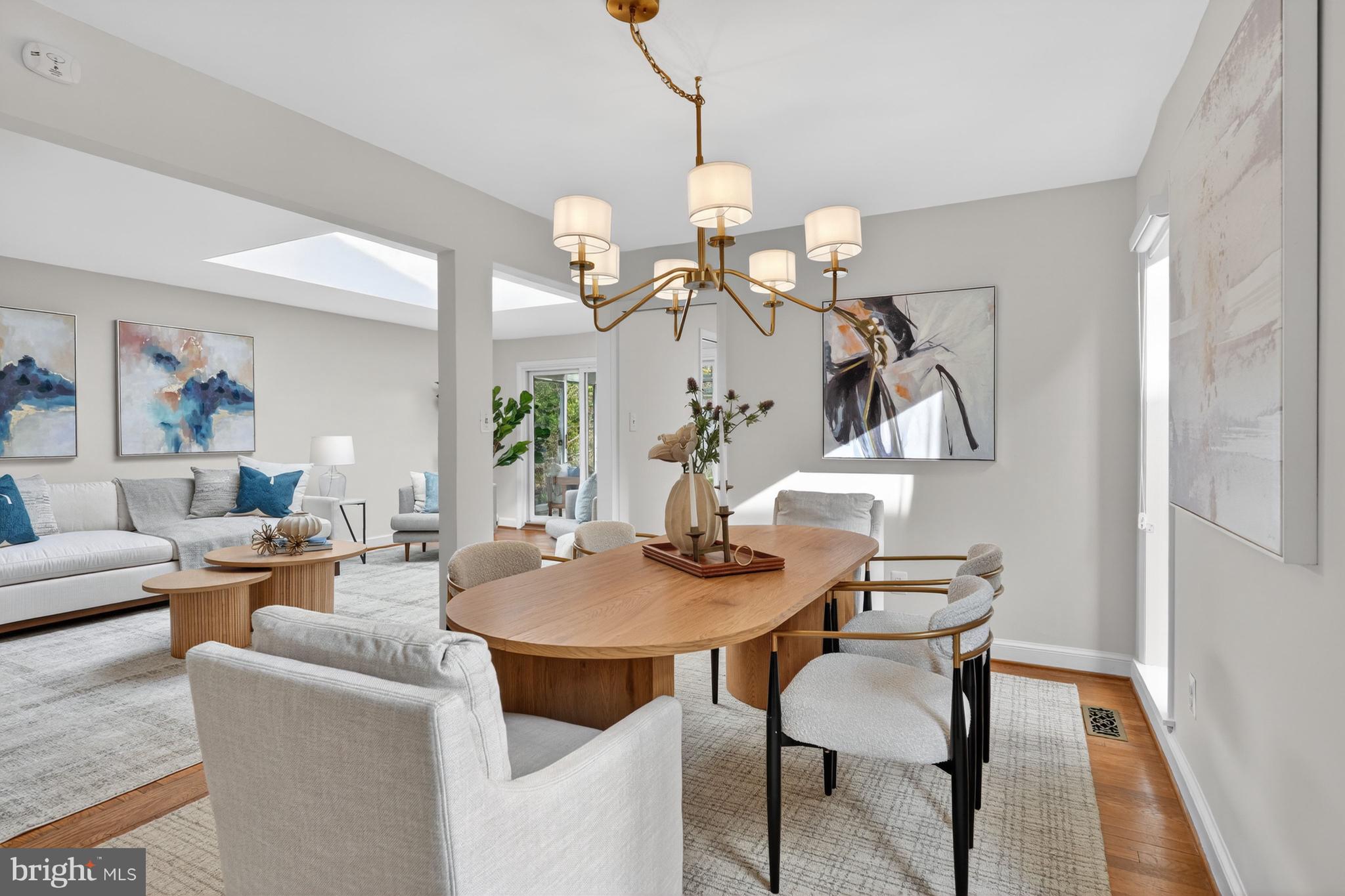 GREENWICH FOREST - Residential