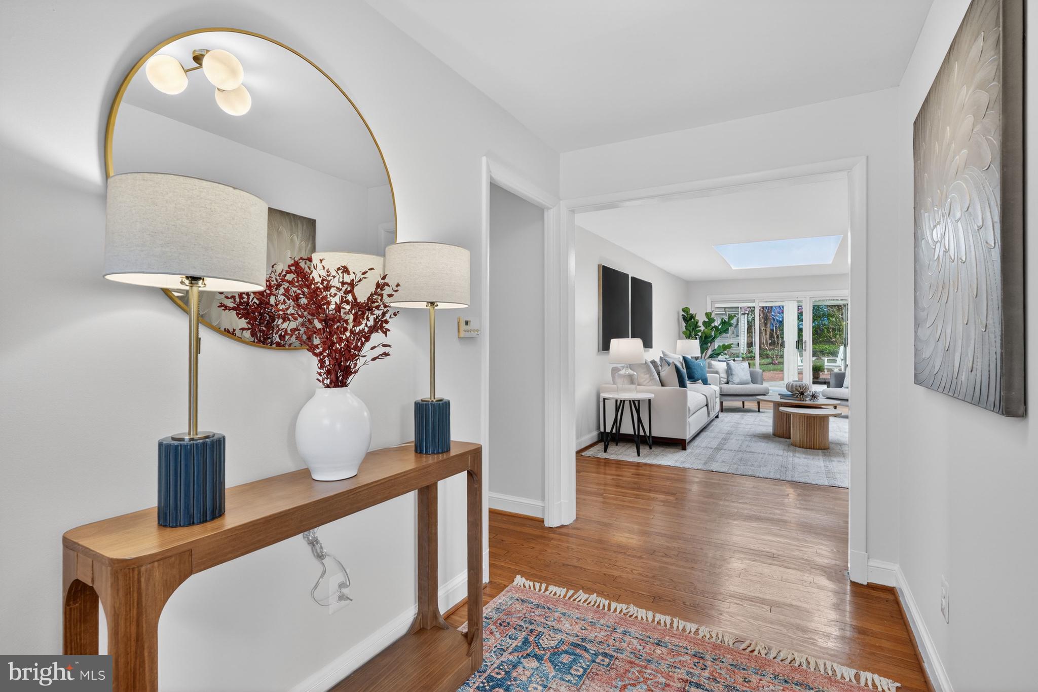 GREENWICH FOREST - Residential