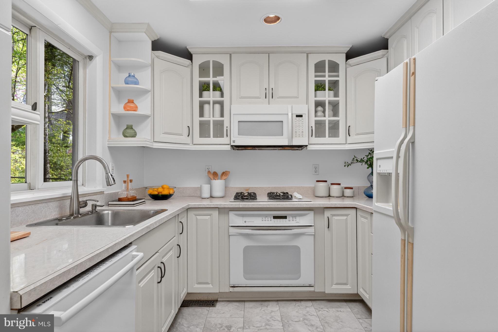 GREENWICH FOREST - Residential