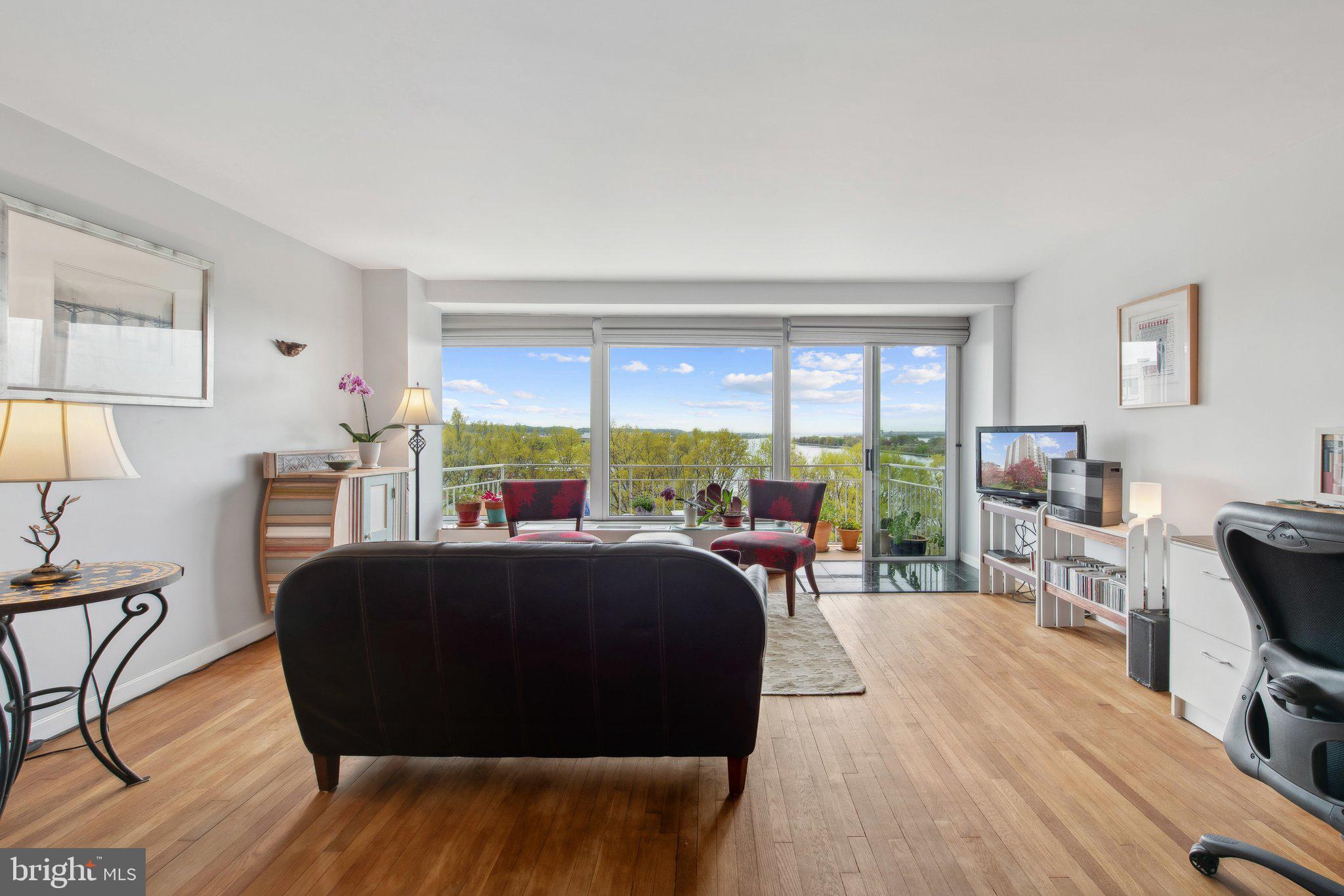 1425 4TH STREET SW A710