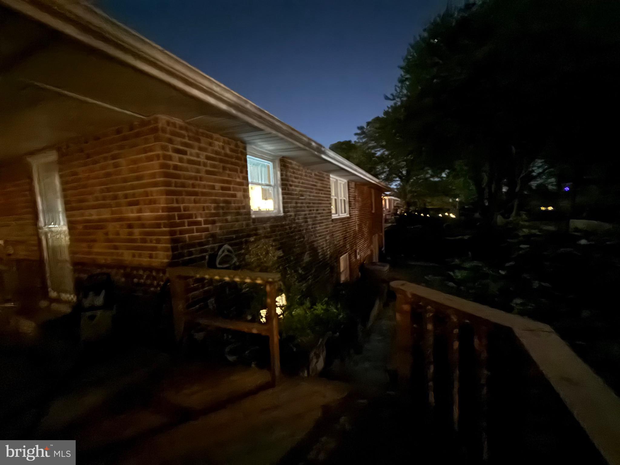 CALVERTON - Residential Lease