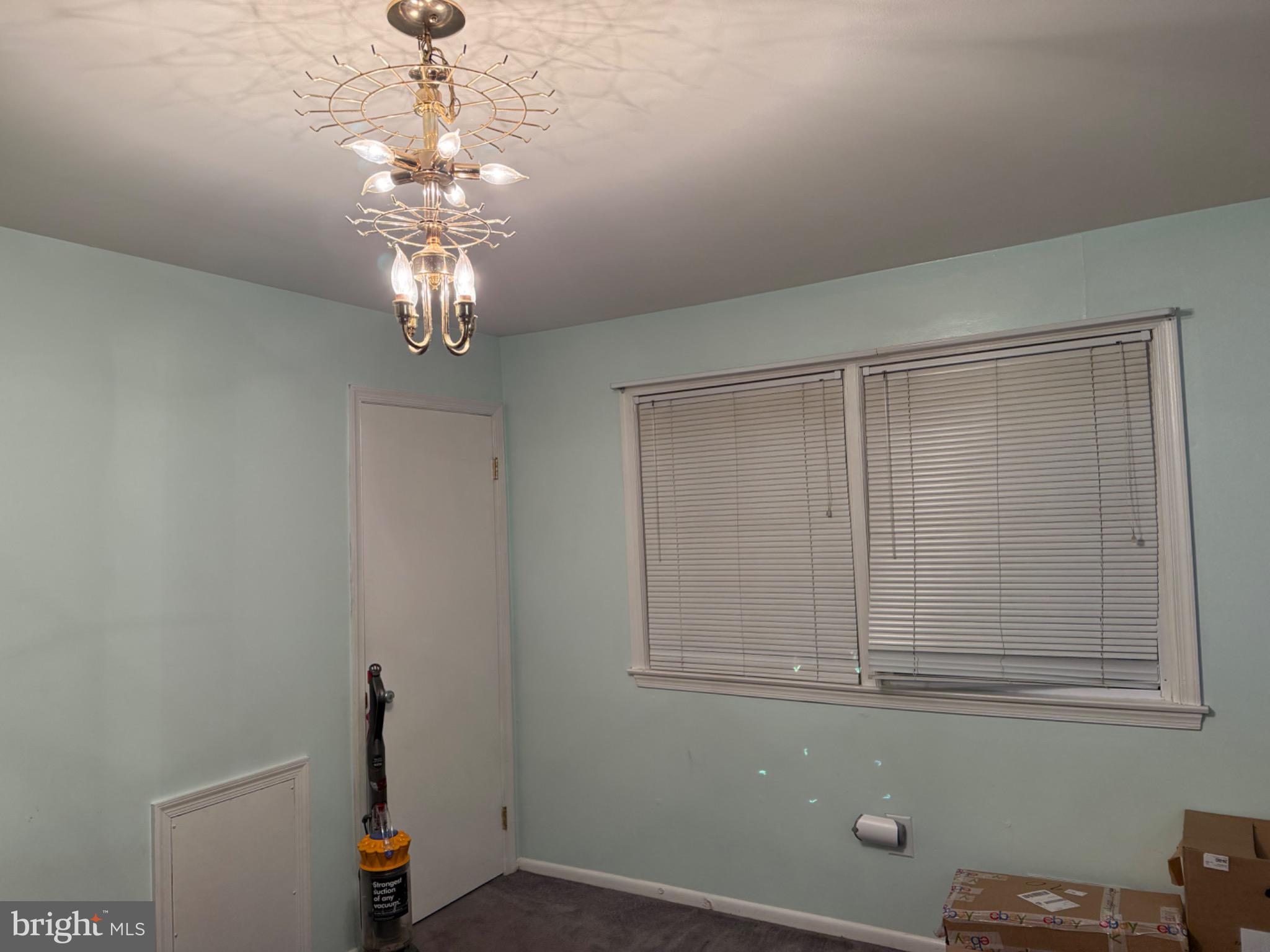 CALVERTON - Residential Lease