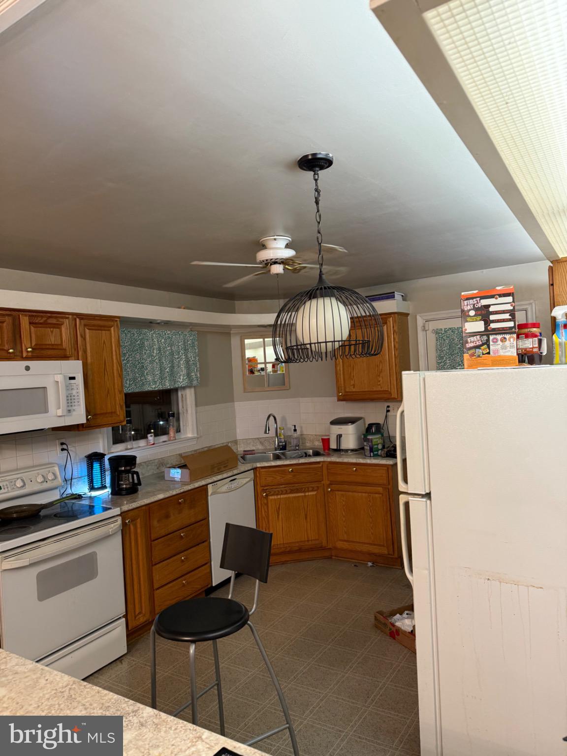 CALVERTON - Residential Lease