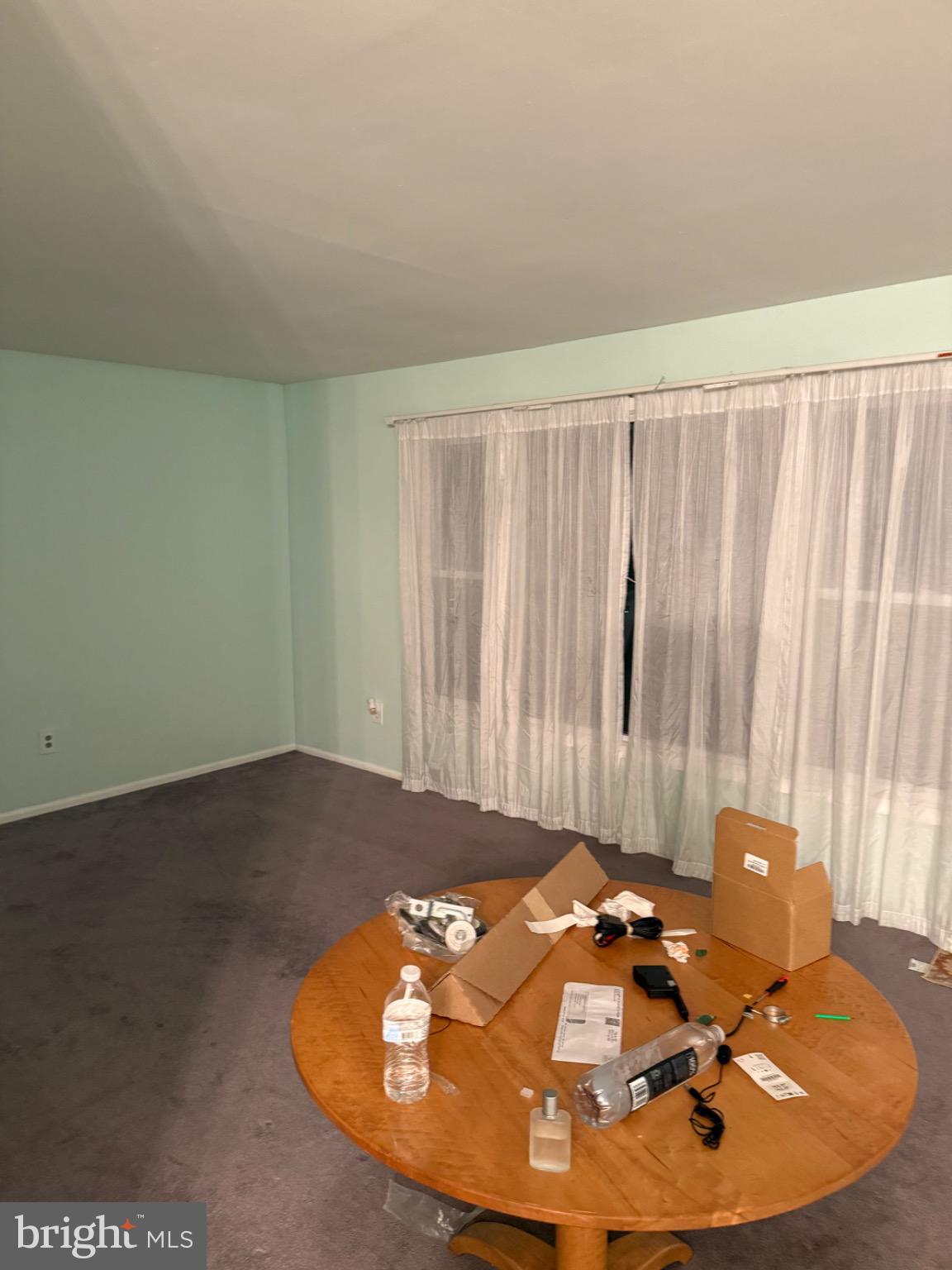 CALVERTON - Residential Lease