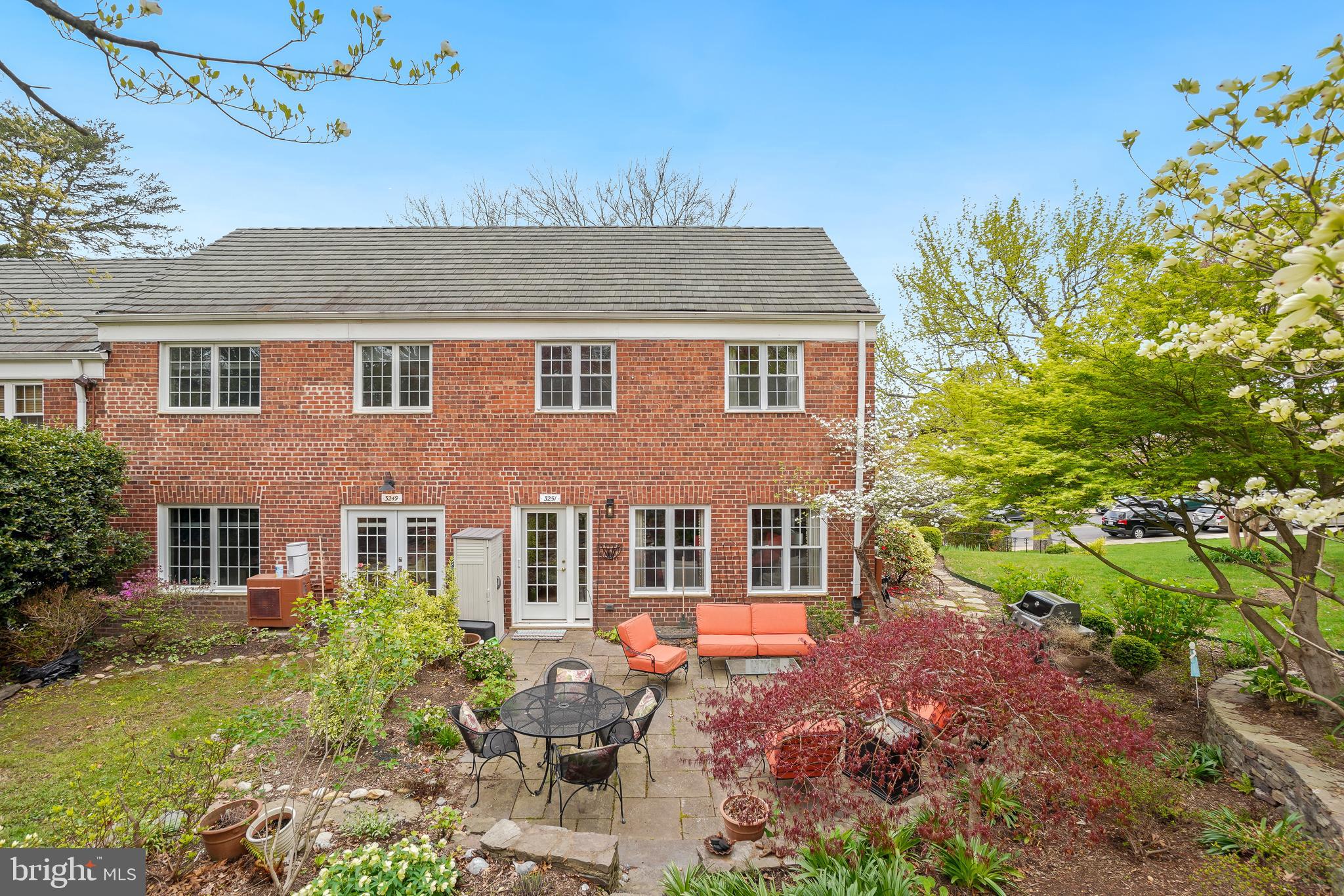 PARKFAIRFAX - Residential