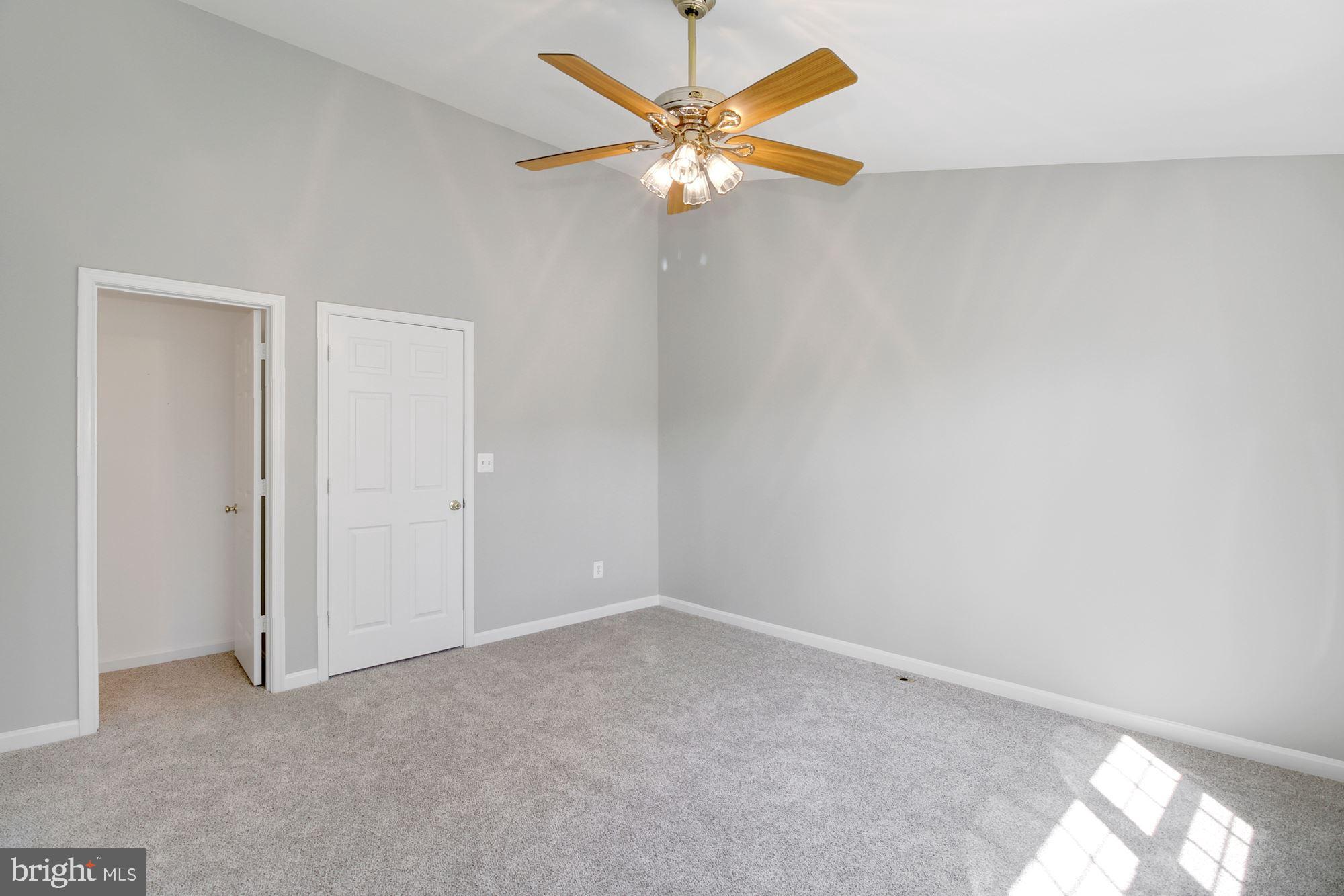 COURTS AT BELLE POINTE - Residential