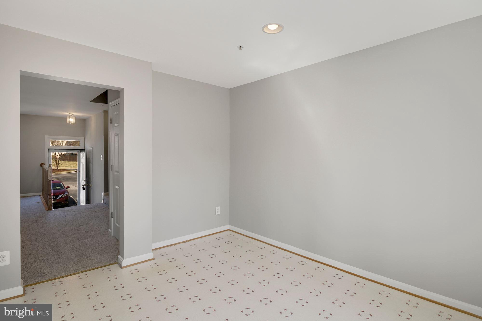 COURTS AT BELLE POINTE - Residential