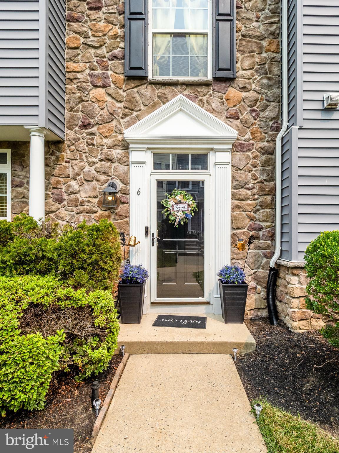 6 FOX COURT