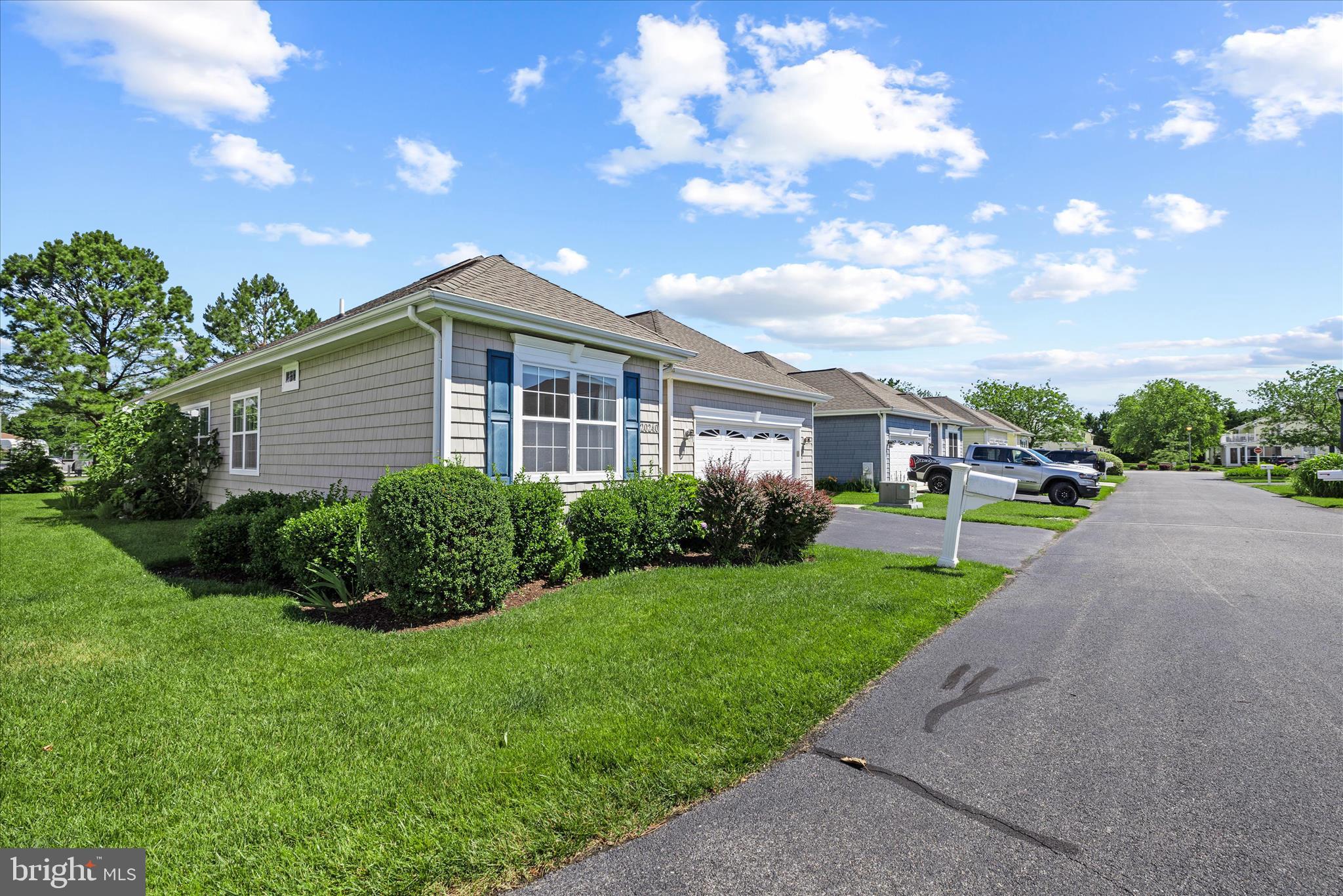 20240 WHITEHEAD CIRCLE 99