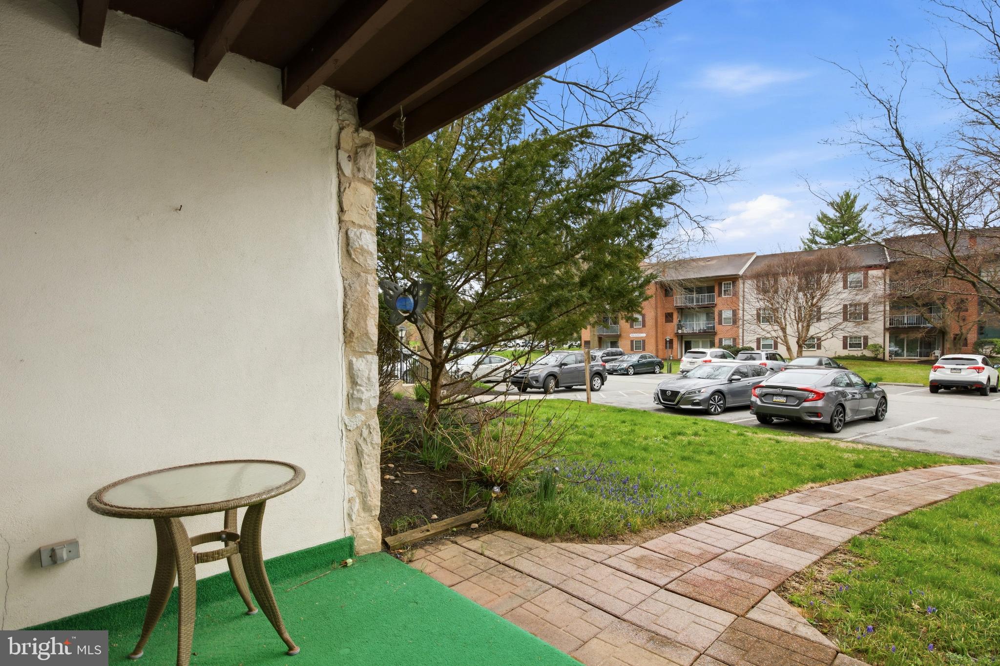 GLENHARDIE CONDOS - Residential