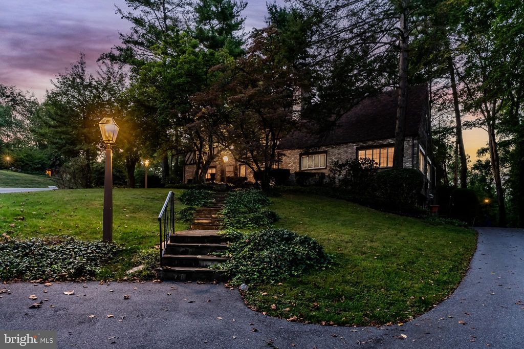 Photo of 441 N 25th Street, CAMP HILL, PA 17011 (MLS # PACB2046684)