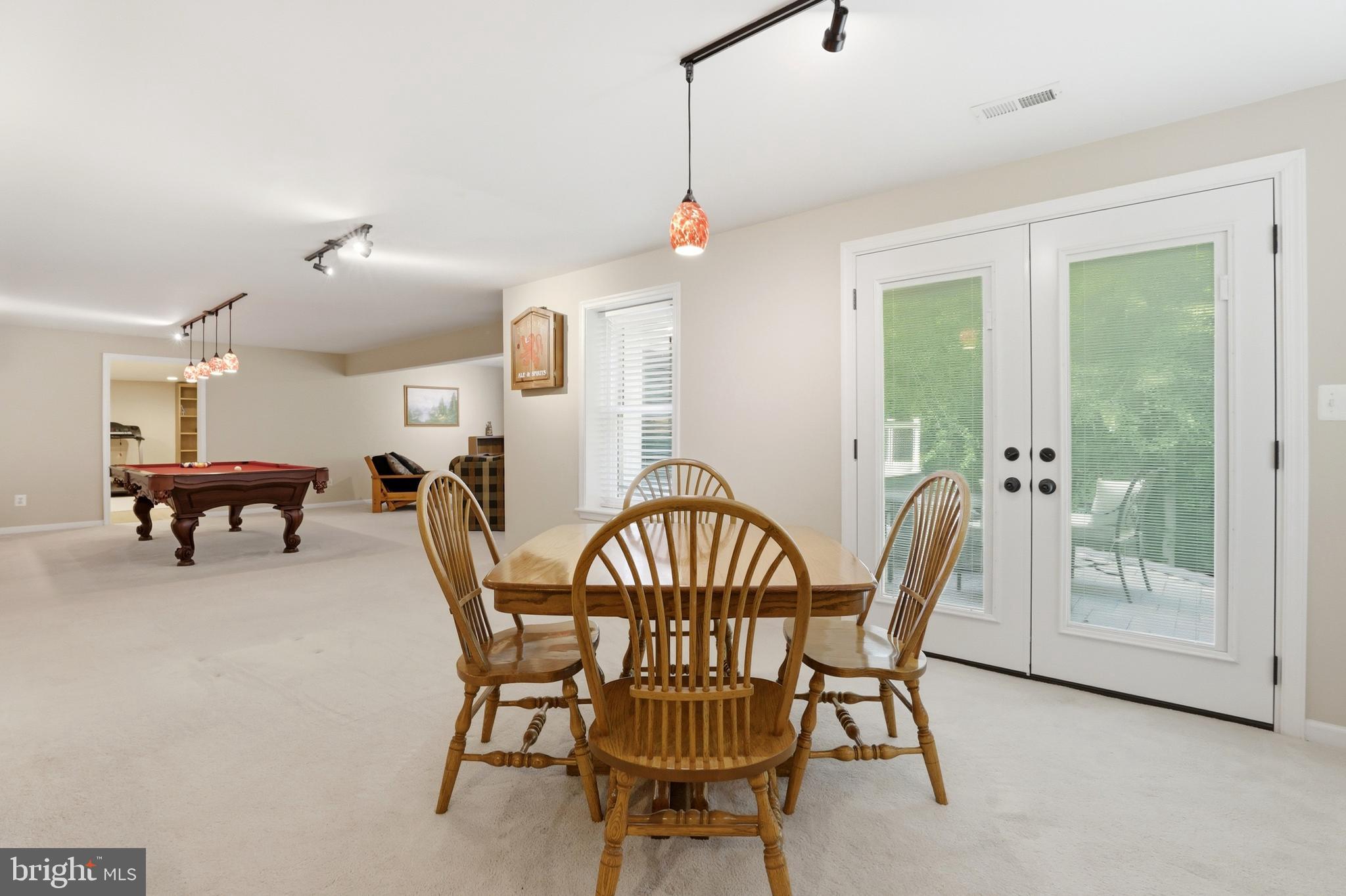 BALLANTRAE ESTATES - Residential