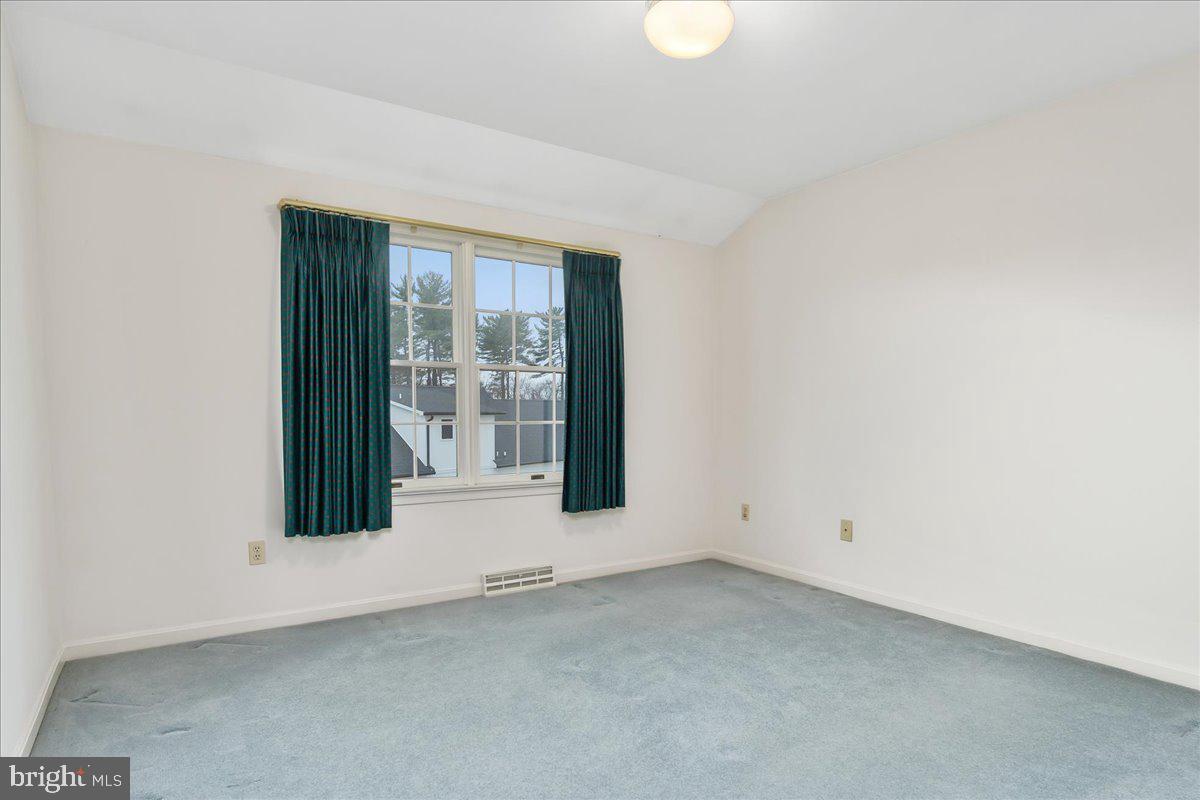 VAN LEAR MANOR - Residential